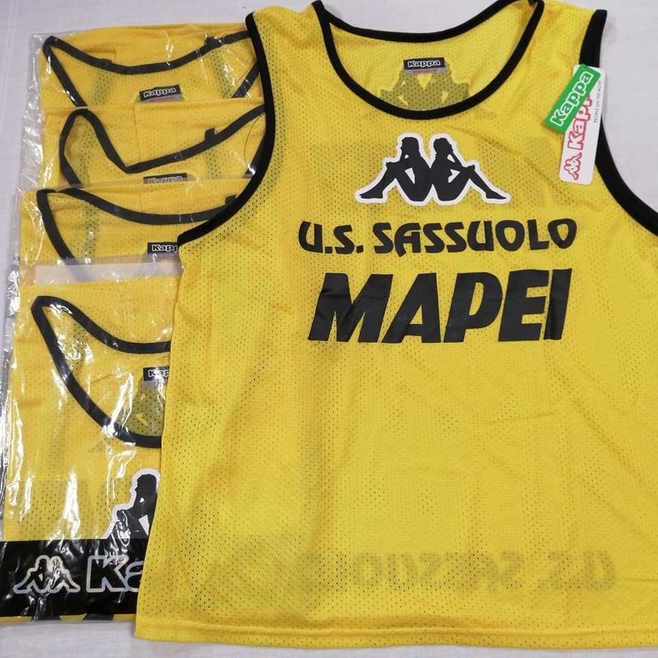ビブス 5枚セット Usサッスオーロ トレーニングウェア Kappa イタリア セリエa サッカー フットサル 黄色 Freak スポーツウェア 通販 海外ブランド 日本国内未入荷 海外直輸入
