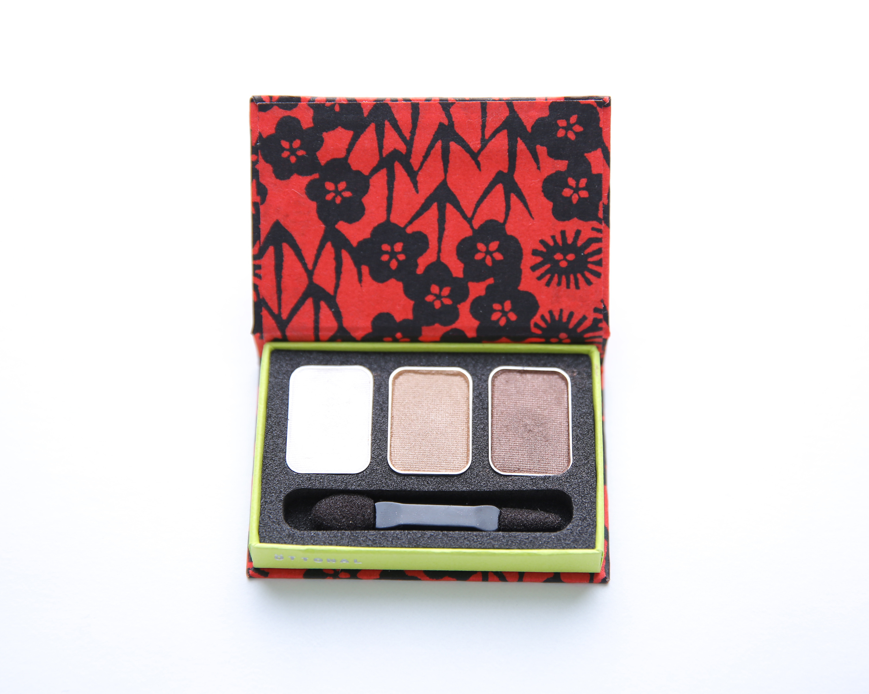 京都型染アイシャドウ 小梅 Kyoto Paper Box Eye Shadow "Koume" - 画像1