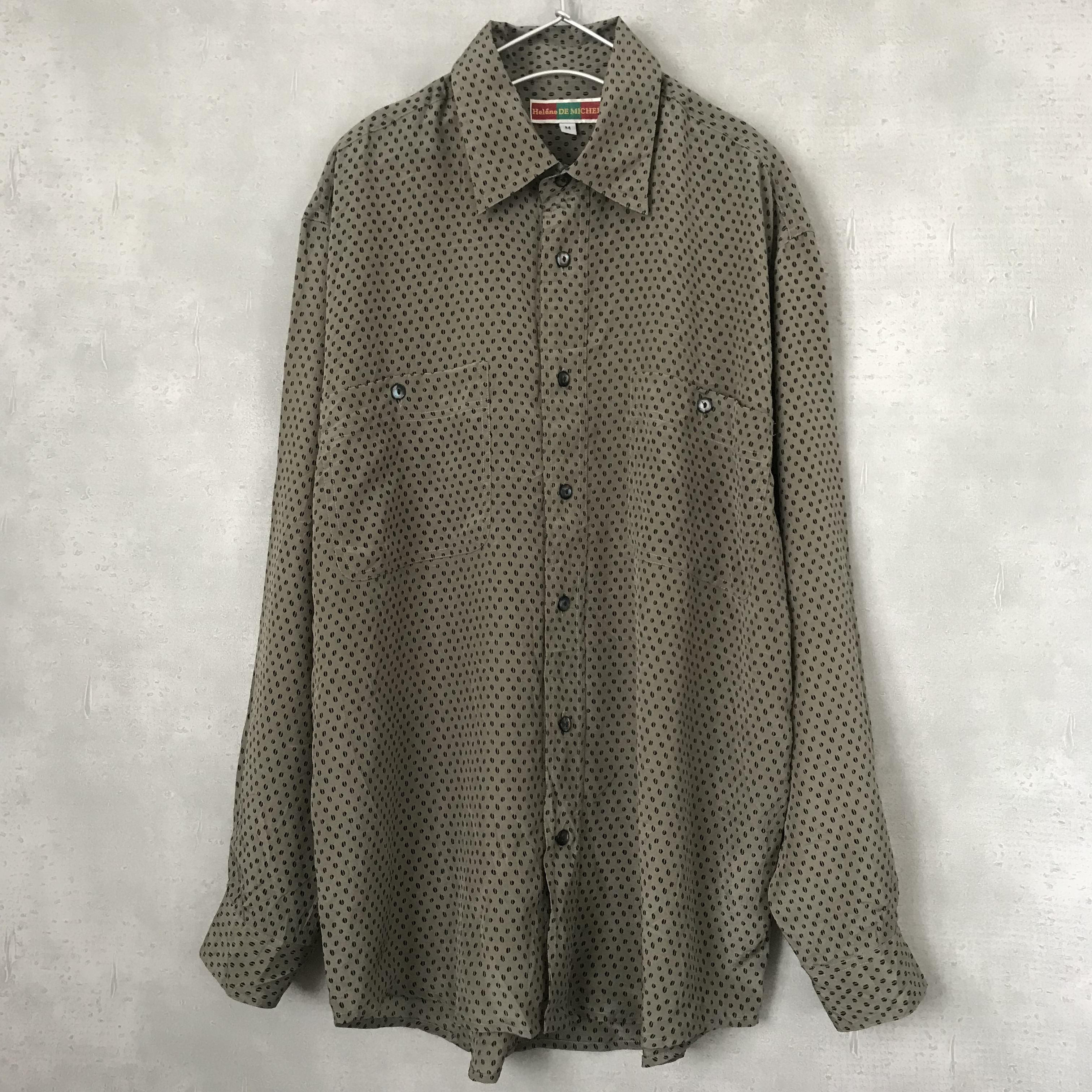 古着シャツ 古着 シャツ レトロ ヨーロピアン 柄シャツ シルクシャツ 総柄 アート メンズ 長袖 古着 屋antenna アンテナ 海外でセレクトした個性的な古着専門の通販店です 古着シャツ 古着 シャツ レトロ ヨーロピアン 柄シャツ シルクシャツ 総柄 アート メンズ 長袖 古着 屋antenna アンテナ 海外でセレクトした個性的な古着専門の通販店です