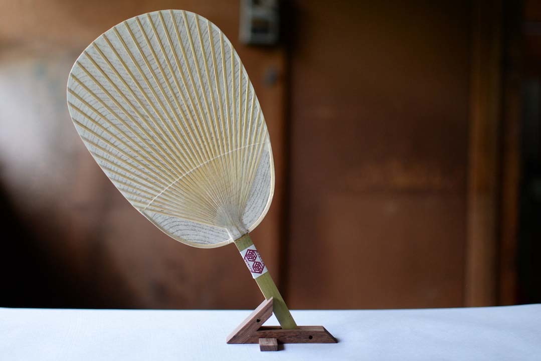 家田紙工 水うちわ 流水 小判 添い