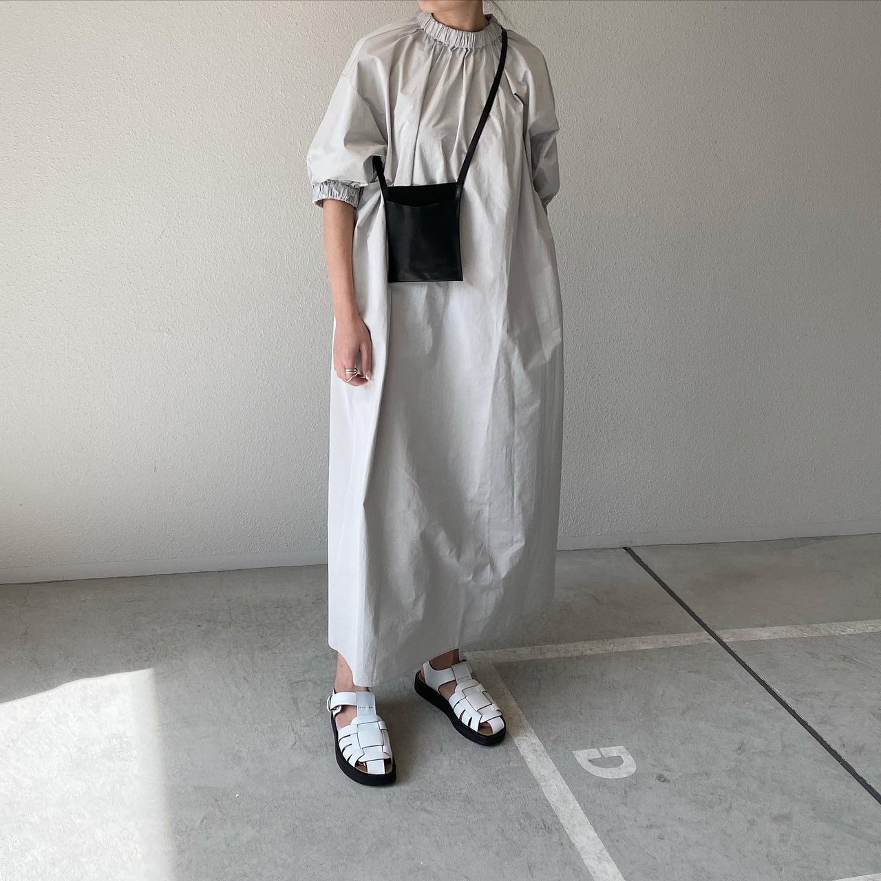 Ku Um Tomo 2wayゴムギャザーワンピース ライトグレー Ku Um