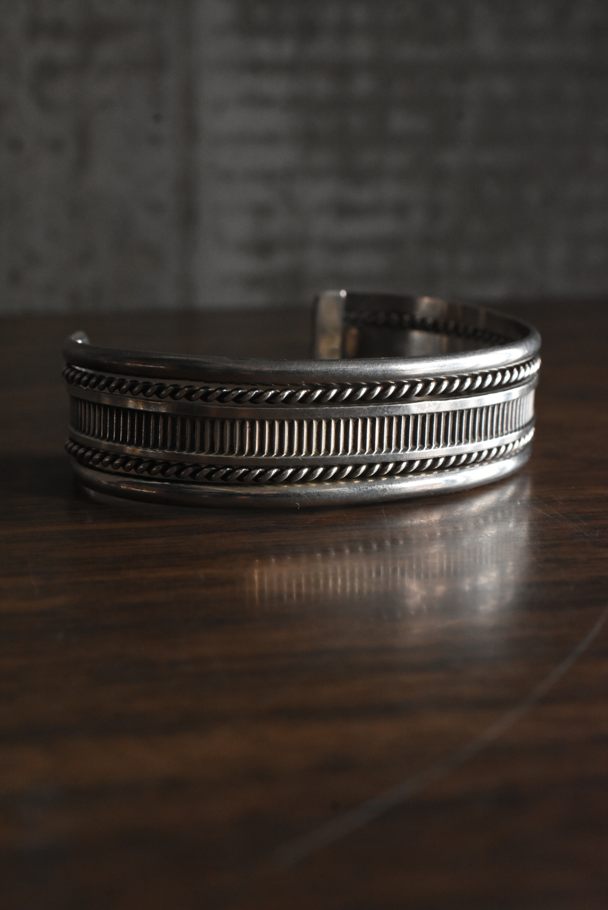 OK／vintage Navajo 925 silver bangle. | Utah | vazaar