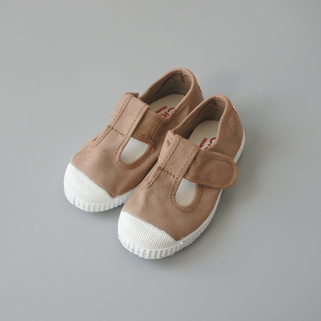 Cienta シエンタ Tストラップシューズ Beige ベージュ 12 5cm 18cm Crecer クレセール Cienta シエンタ Tストラップシューズ Beige ベージュ 12 5cm 18cm Crecer クレセール