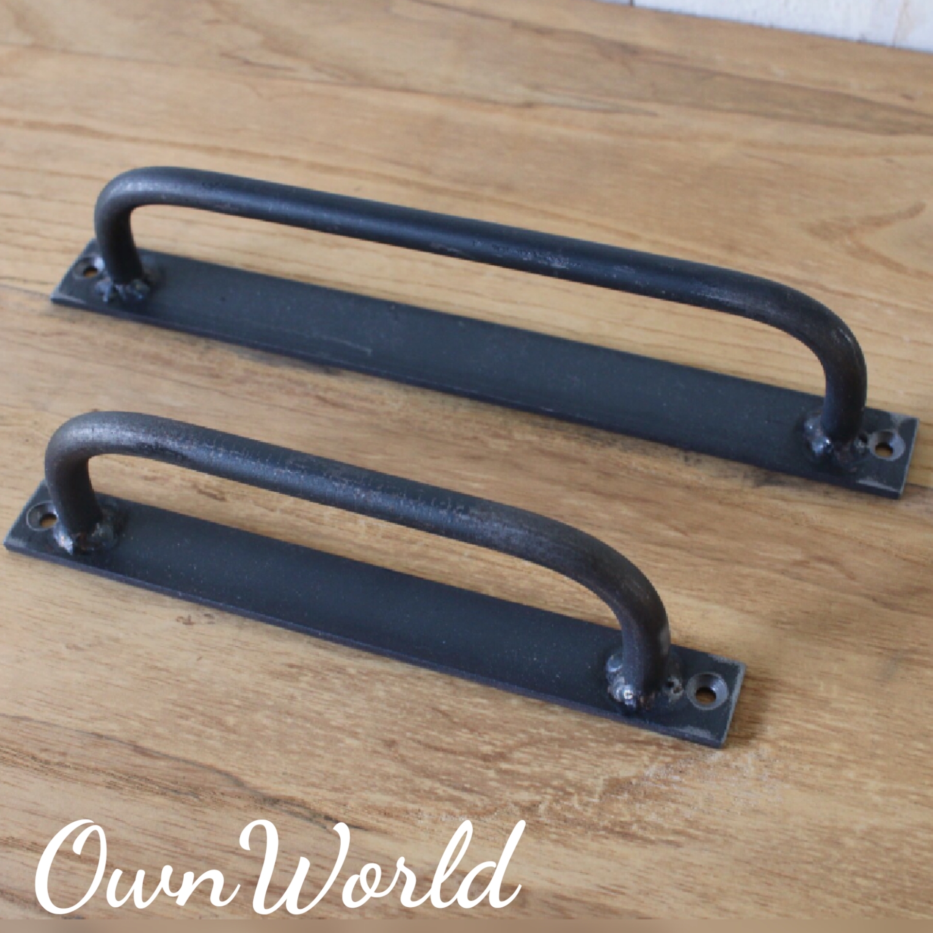 アイアン取手m シンプルな家具もカッコ良く Own World With Iron Furniture リオール