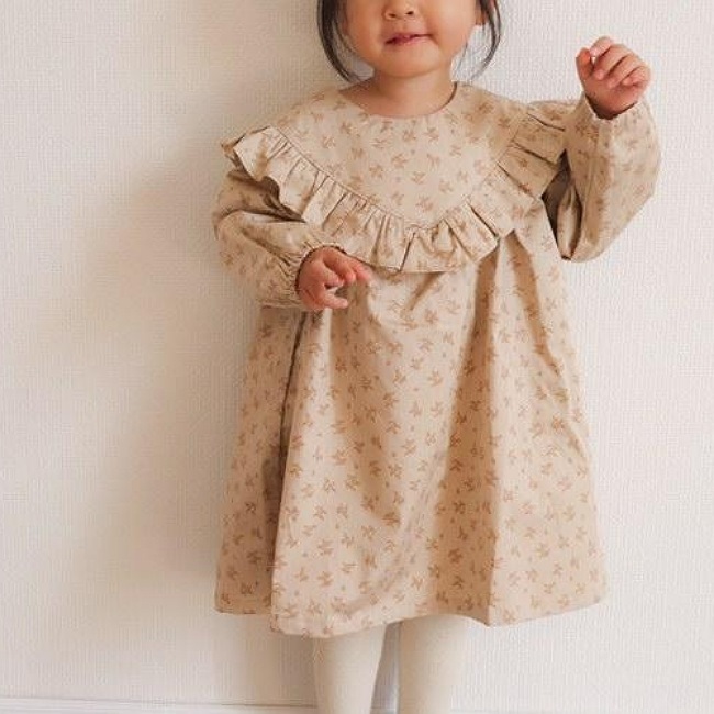 Vヨークフリルワンピース ビンテージフラワーライトベージュ 100size Mama