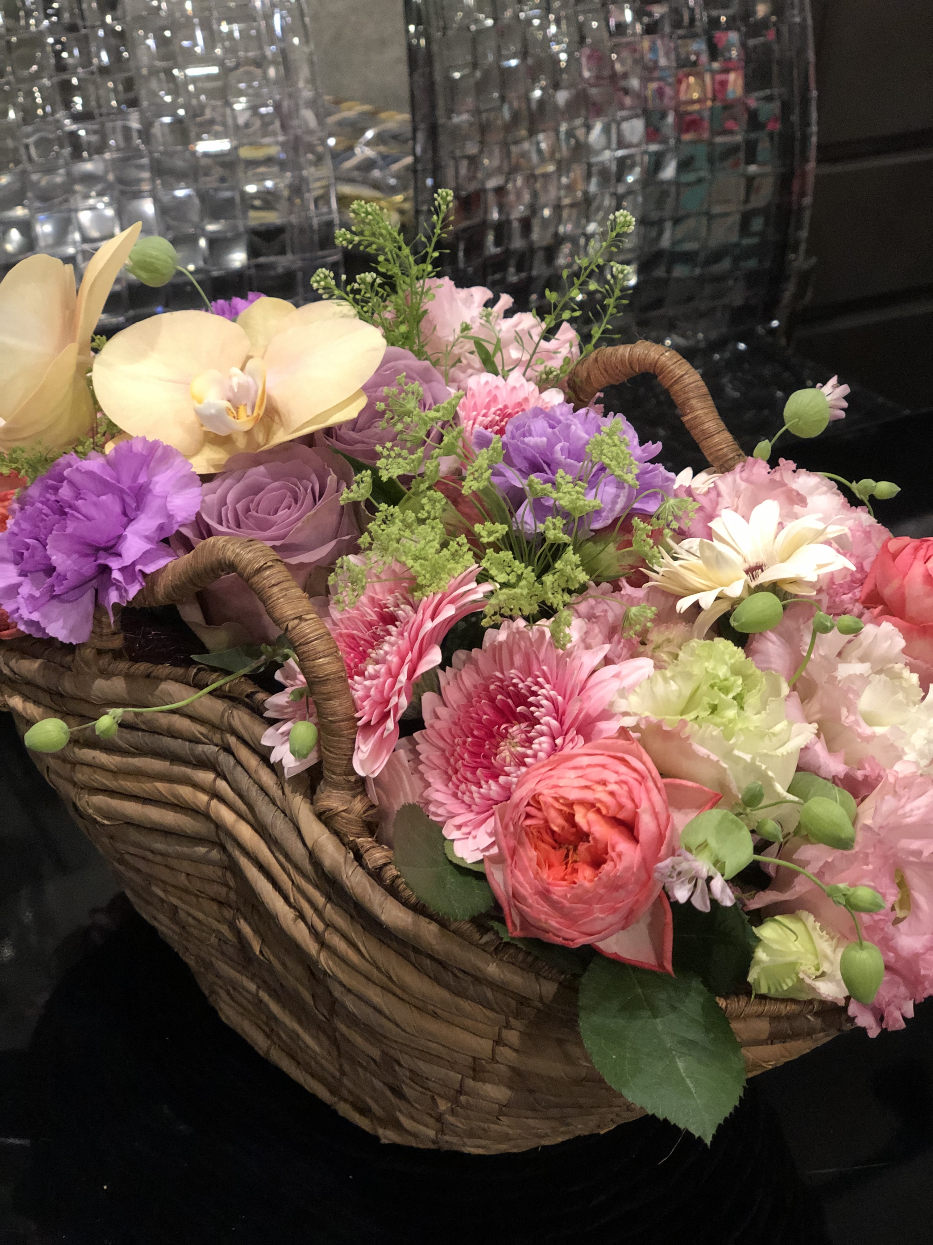 季節の花籠