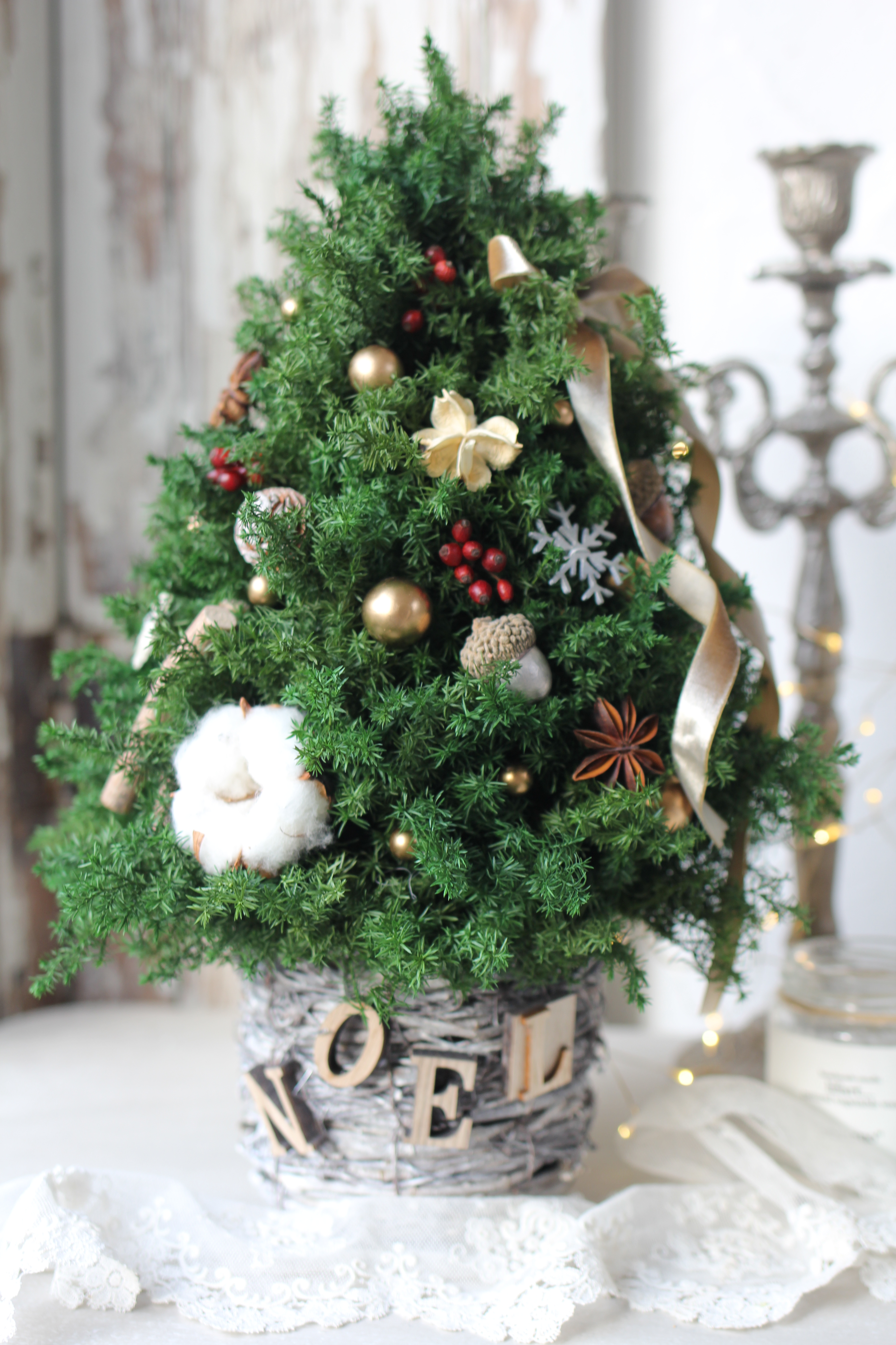 クリスマスツリーアレンジ Flower Salon Shop Julia クリスマスツリーアレンジ Flower Salon Shop Julia
