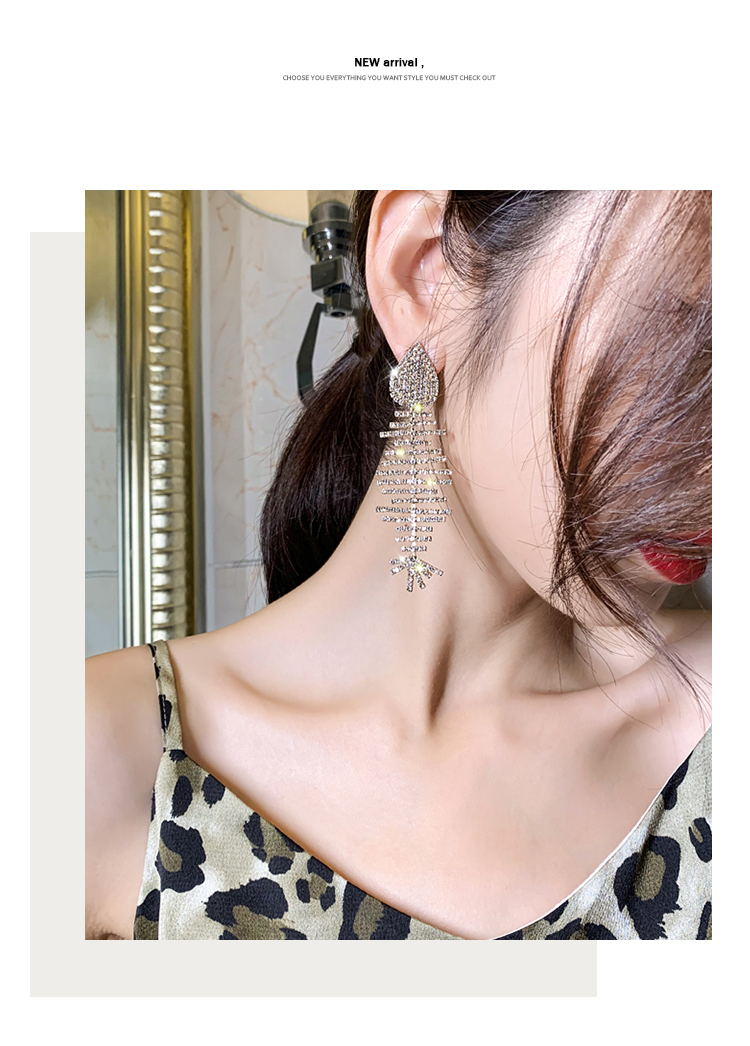 ピアス レディース 揺れる ゴールド おしゃれ 個性的 魚 フィッシュボーン 大振り ロングピアス 結婚式 アクセサリー ジュエリー 耳飾り ゆれる ゆらゆら ピアス セット かわいい かっこいい アクセ 大きめ ビッグサイズ 合金 ラインストーン キラキラ 上品 エレガント