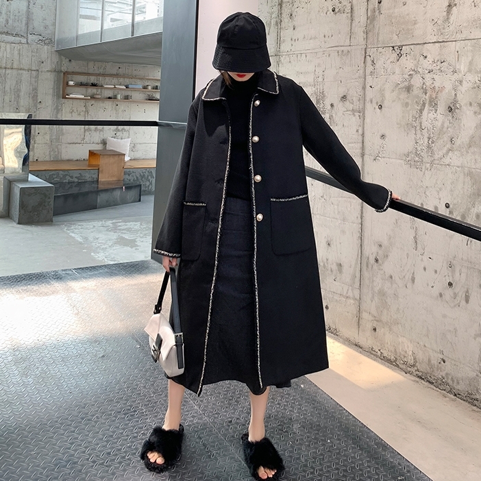 ミディアムコート ロングコート きれいめ コート アウター コート ジャケット レディース 秋 冬 10代 代 30代 40代 黒 無地 ミドル丈 膝丈 ステッチ クラシカル ボタン ブラック 襟 上品 エレガント 大人可愛い シングルブレスト スクエアカラー パイピング ポケット 金