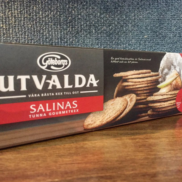 スウェーデン王室御用達 チーズのためのグルメクラッカー ヨーテボリー サリナスクラッカー 0g 生ハム サラミ チーズの専門店 イルグストチッチ