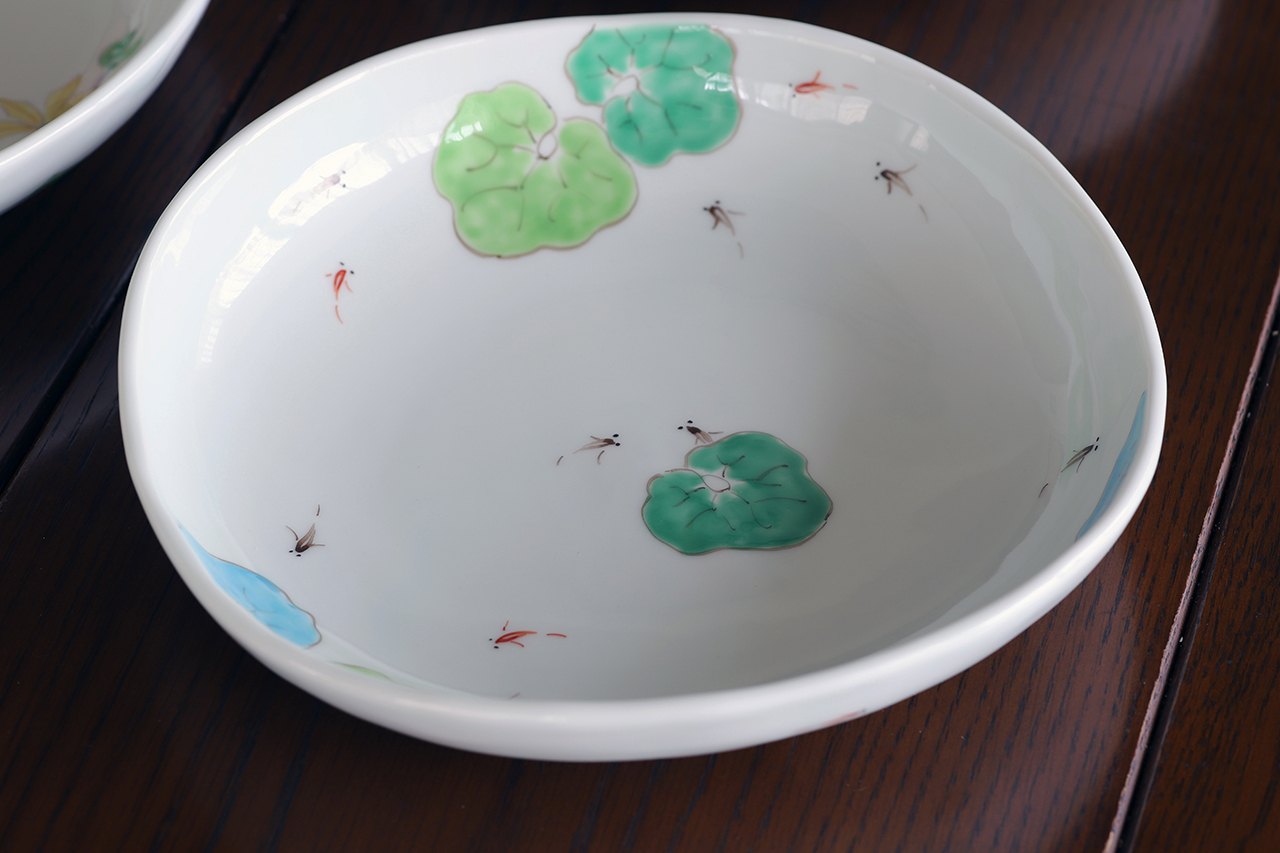藍水 メダカ 盛鉢 うつわ藍水 波佐見焼 にっこう生活館 Online Shop 手造りの器 工芸品の専門店 藍水 メダカ 盛鉢 うつわ藍水 波佐見焼 にっこう生活館 Online Shop 手造りの器 工芸品の専門店