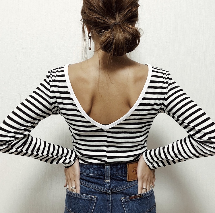 人気のファッショントレンド エレガントバック オープン トップス