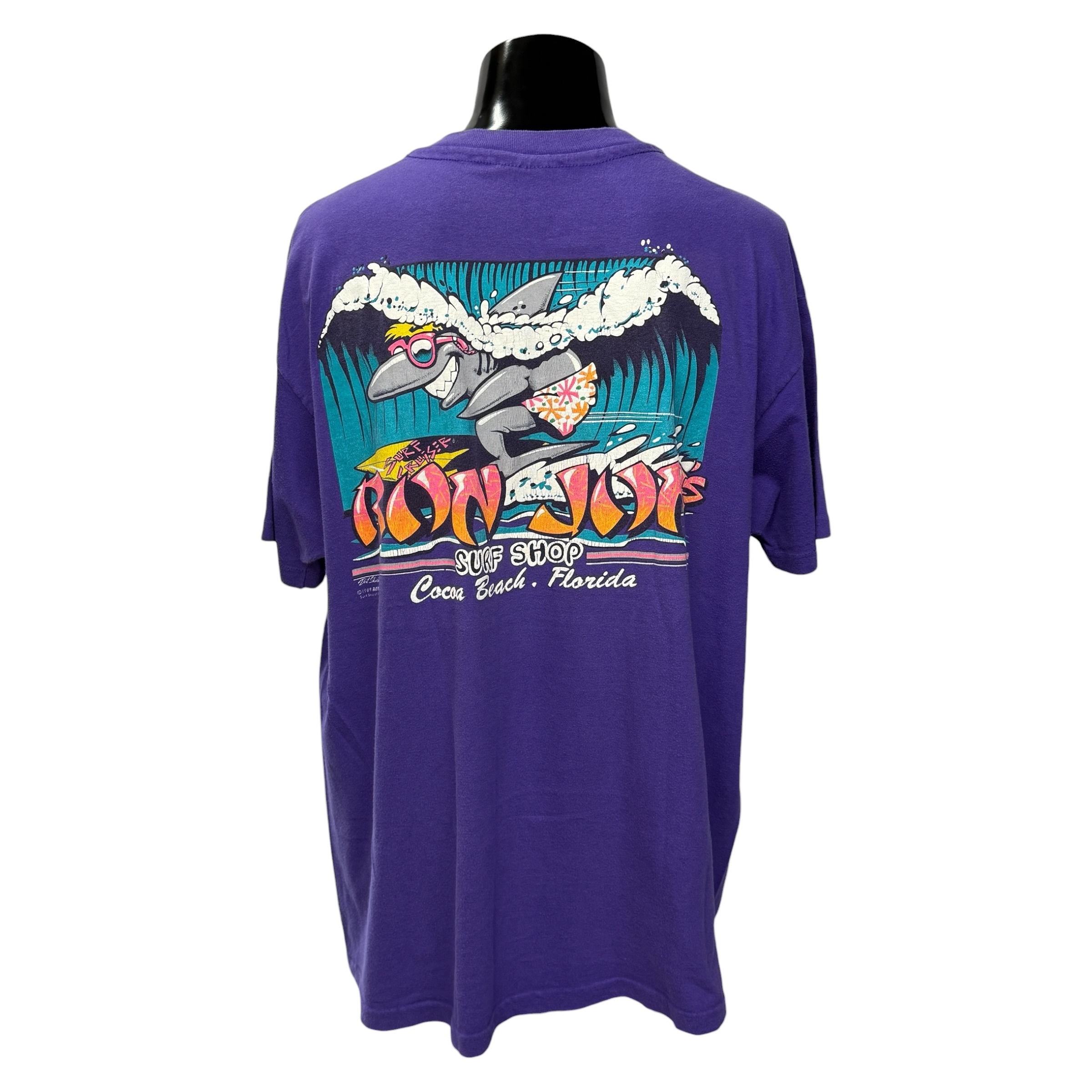 Ron Jon サーフボード ストライプデザイン希少 Ron Jon Cocoa Beach FL Surfboard Bloom Tee | Ron Jon Surf Shop