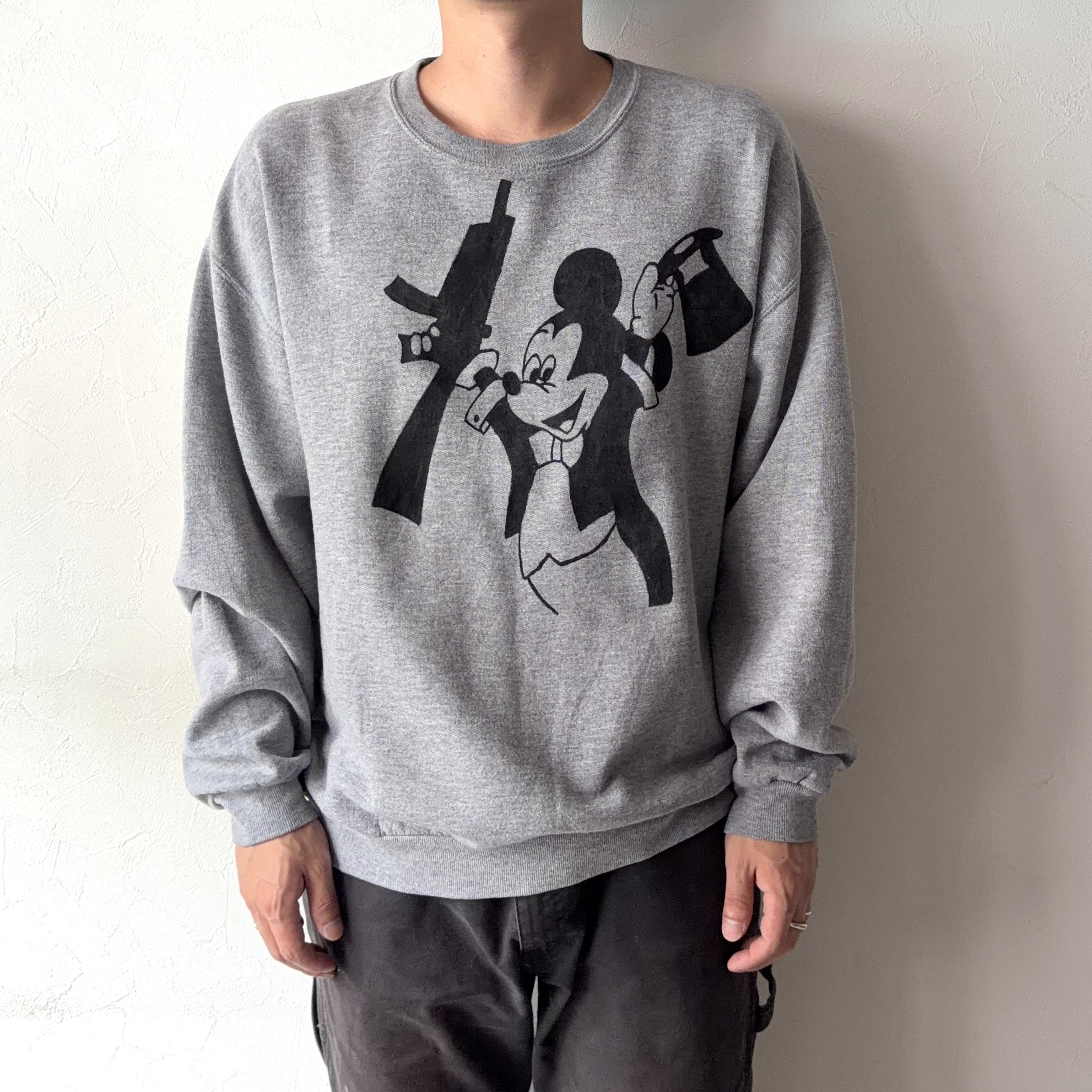 Vintage 90's【JERZEES】"Mickey Mouse" Painted Sweat の画像 3