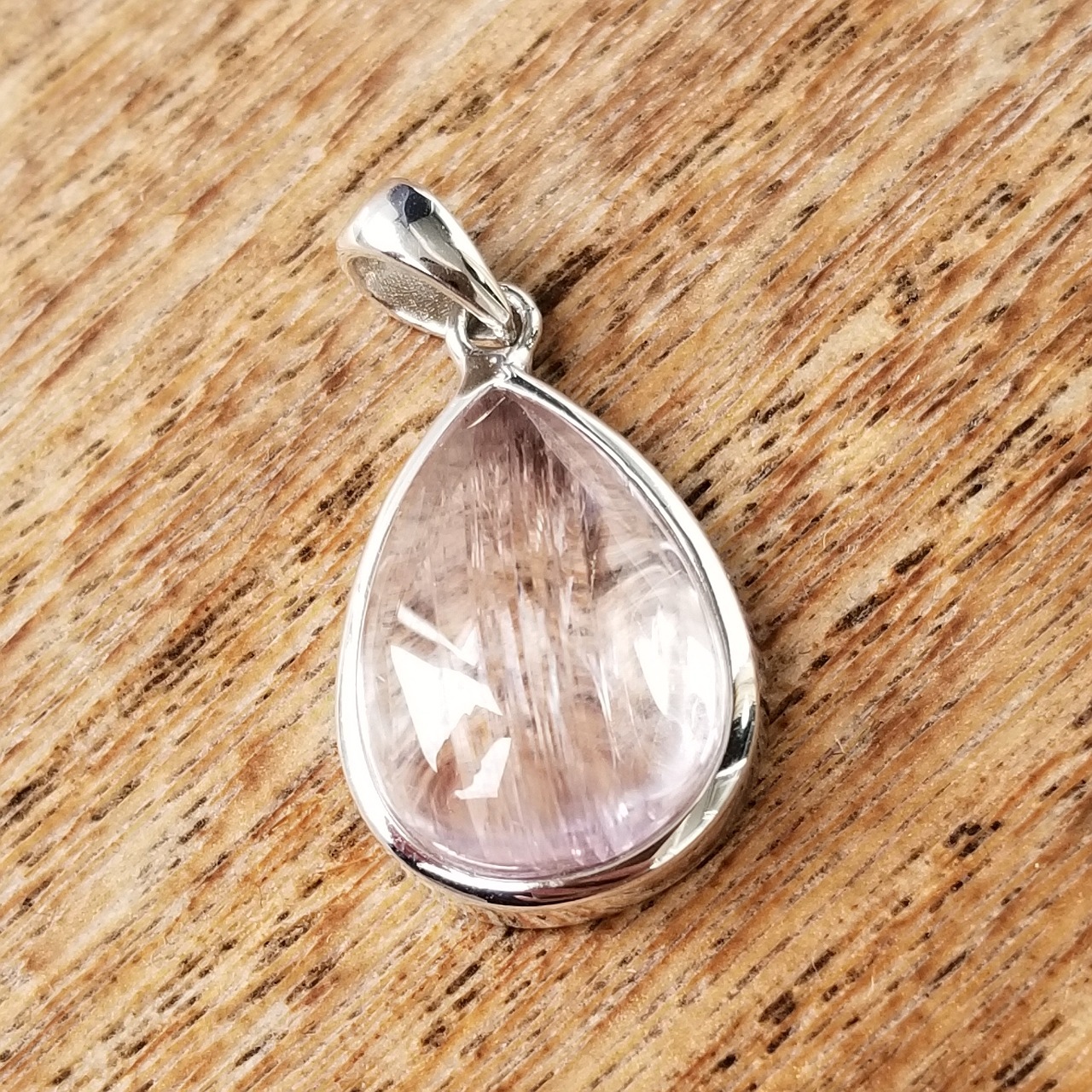 T 766 高品質クンツァイト ペンダントトップ 天然石 天然石ラズベリー