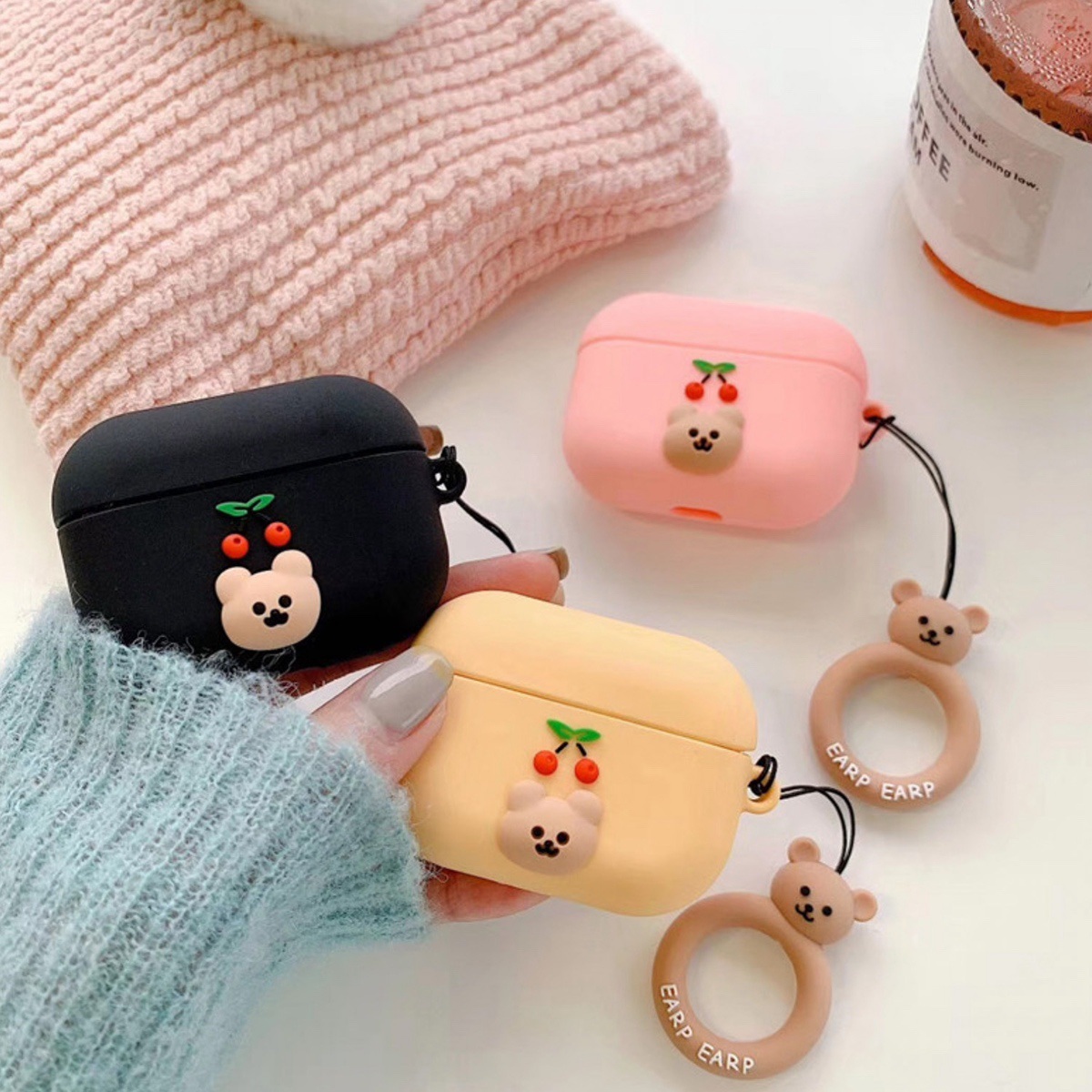 Airpods Airpodspro クマ さくらんぼソフトケース 韓国 ケース シリコン エアポッズ エアポッド プロ カバー フック付き かわいい 大人 可愛い お洒落 イヤホンケース セレクトショップオンリーユー Airpods Airpodspro クマ さくらんぼソフトケース 韓国 ケース シリコン エアポッズ エアポッド プロ カバー フック付き かわいい 大人 可愛い お洒落 イヤホンケース セレクトショップオンリーユー