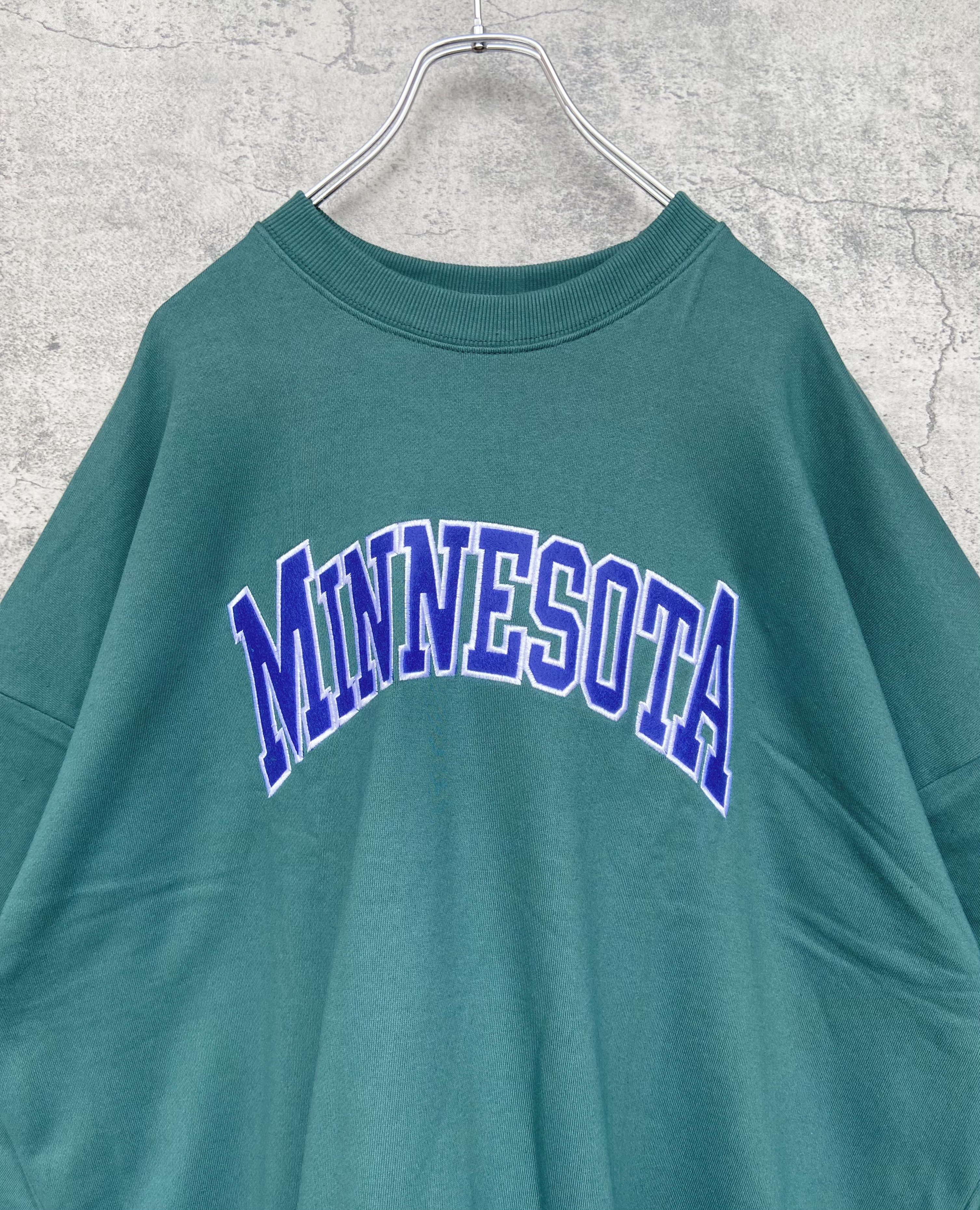新品 Minnesota ミネソタ カレッジロゴスウェット トレーナー 緑 グリーン らくふる古着 リユース リメイク専門のオンライン古着shop