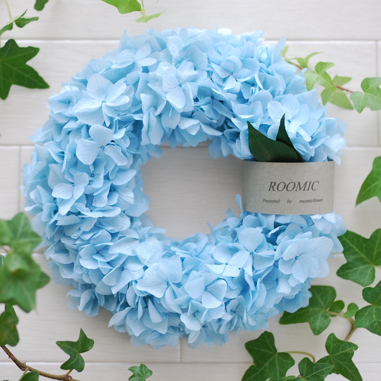 さわやか 水色アジサイリース Ajisai Wreath プリザーブドフラワーアイテムの通販ショップ Roomicflower ルーミックフラワー