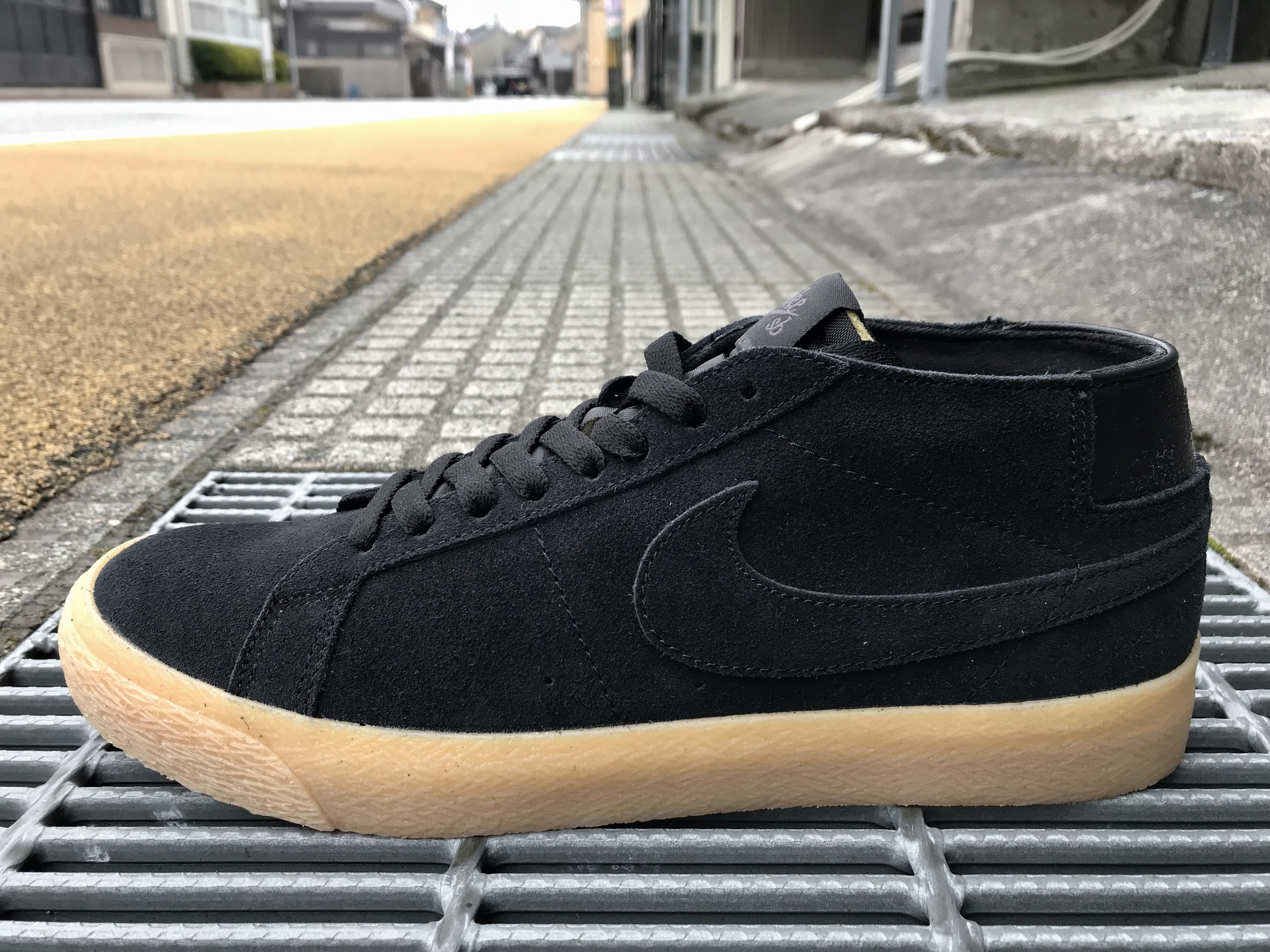 Nike Sb Zoom Blazer Chukka Black Black Thunder Grey Jack Of All Trades 万屋 Maru Nike Sb Zoom Blazer Chukka Black Black Thunder Grey Jack Of All Trades 万屋 Maru