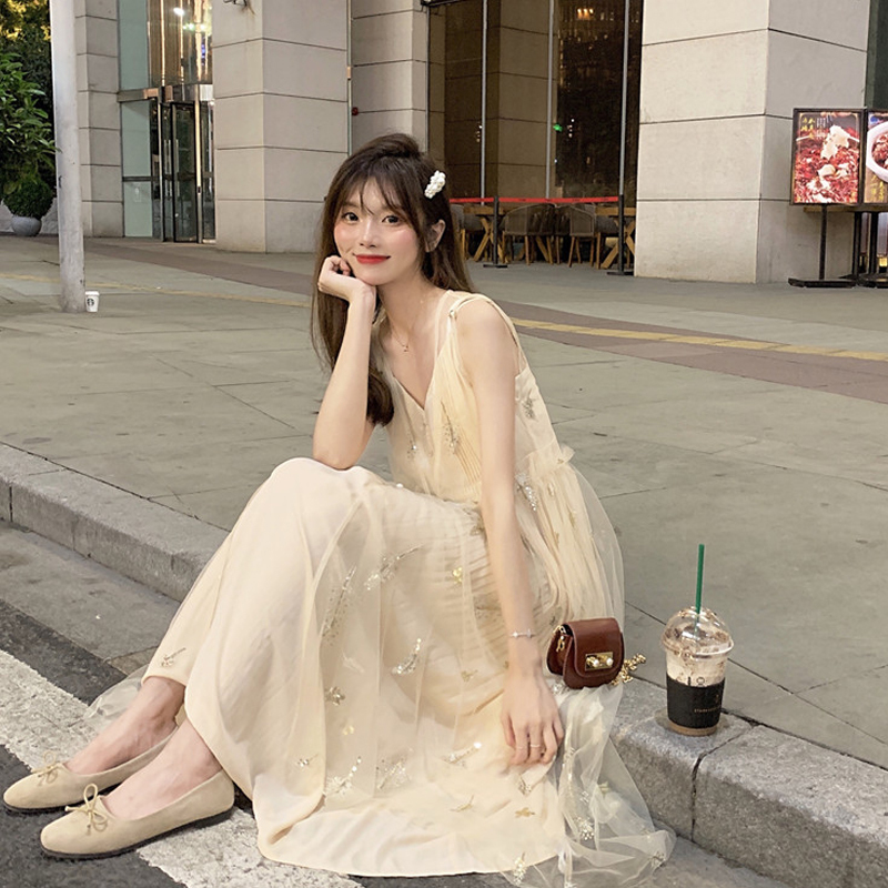 送料無料 ワンピース ロング丈 ミモレ丈 ノースリーブ 袖なし キャミソールワンピース Vネック シースルーワンピース 2点セット スパンコール キラキラ シアー 透け感 Aライン ふんわり 体型カバー フェミニン 大人可愛い ガーリー 清楚 春夏 お出かけ リゾート 海 旅行 送料無料 ワンピース ロング丈 ミモレ丈 ノースリーブ 袖なし キャミソールワンピース Vネック シースルーワンピース 2点セット スパンコール キラキラ シアー 透け感 Aライン ふんわり 体型カバー フェミニン 大人可愛い ガーリー 清楚 春夏 お出かけ リゾート 海 旅行