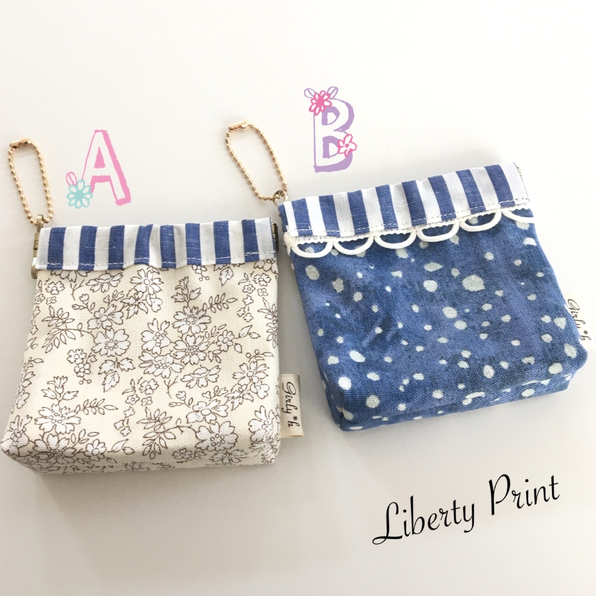 ブルー系libertyのバネ口ポーチ Girly H