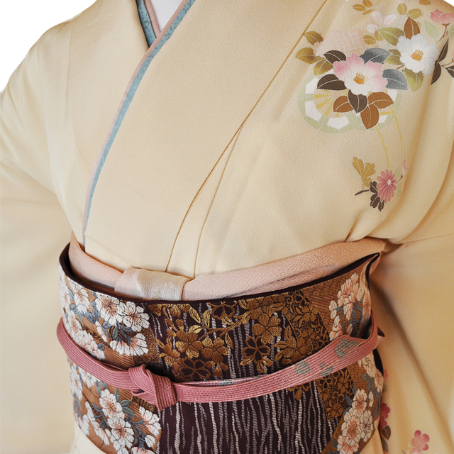 訪問着レンタル■上品な鳥の子色に牡丹・桜・菊等の花車■正絹フリーサイズhu5〔往復送料無料〕 - 画像1