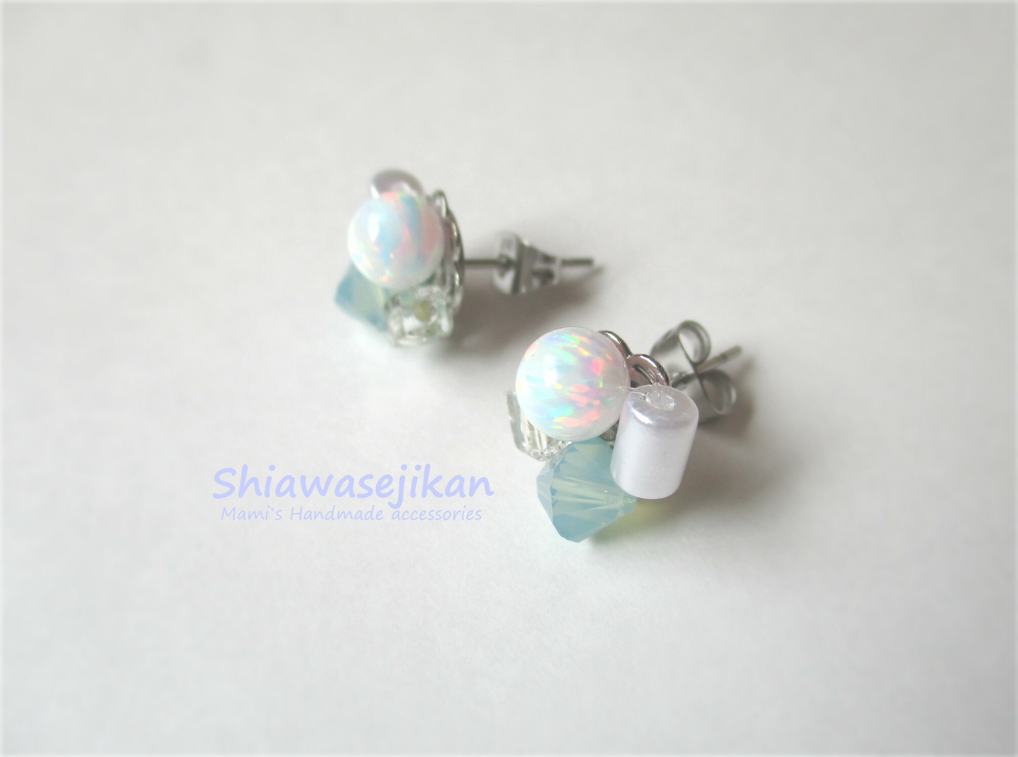 京都オパール虹の光ピアス イヤリング Shiawasejikan 京都オパール虹の光ピアス イヤリング Shiawasejikan