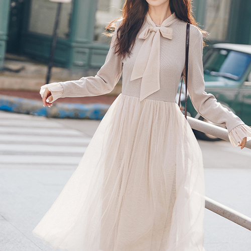 プライスダウン30 Off Lkbennett 首元のリボンが可愛い ニット ワンピース お気にいる