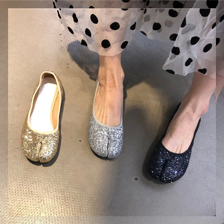 足袋シューズ フラットシューズ キラキラ グリッター ぺたんこ 疲れない きれいめ カジュアル 大人可愛い こなれ感 オールシーズン デート お出かけ Sh 0692 街角のカフェテラス