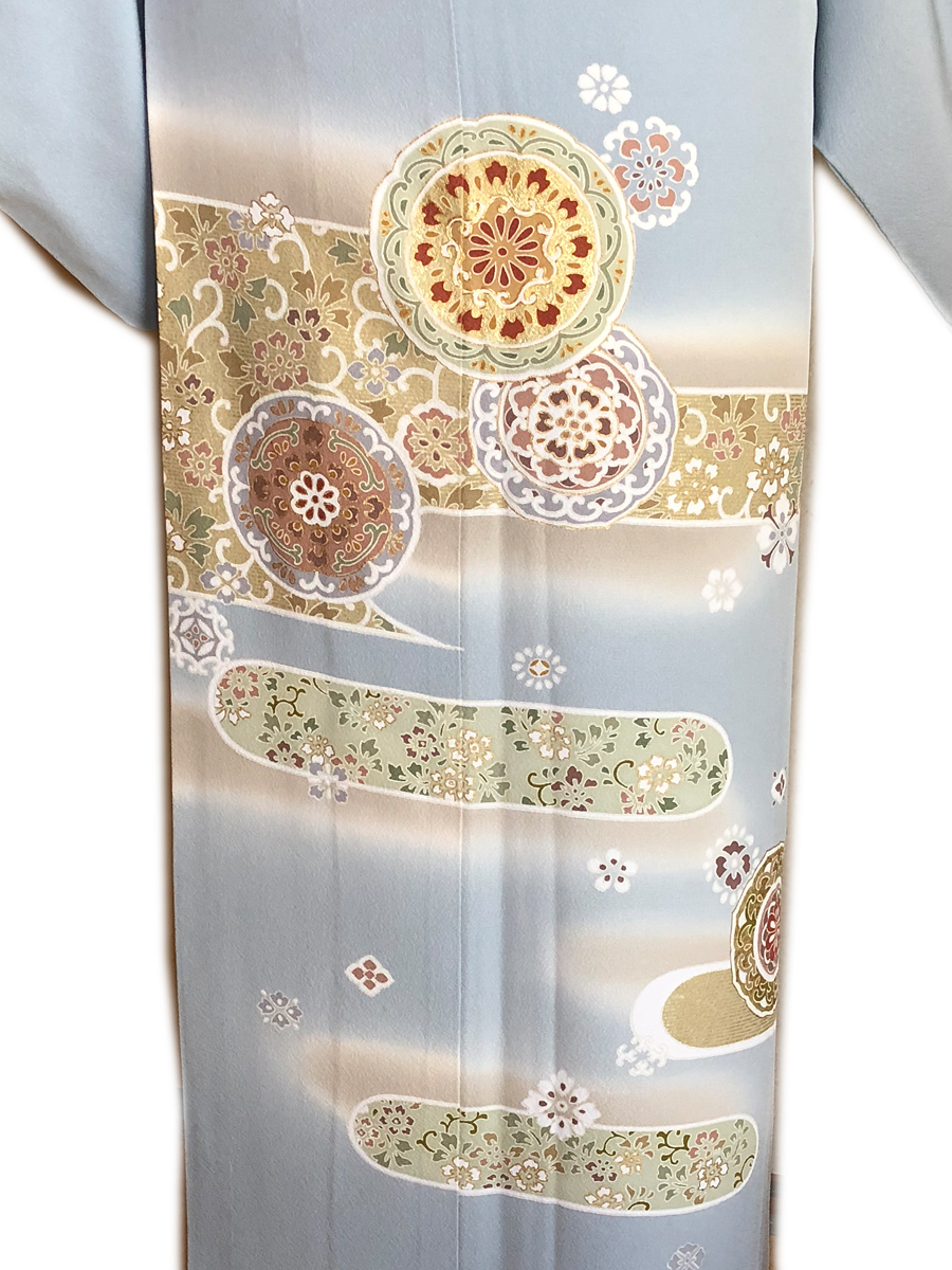 レンタル色留袖■水色地 横ぼかしに唐花柄そして丸文柄■irotome7【往復送料無料】 - 画像4
