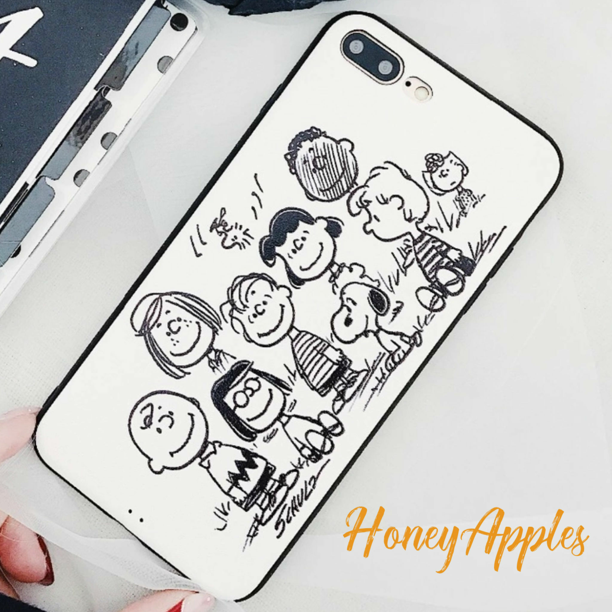 即納商品 スヌーピー Iphoneケース Snoopy With His Friends Iphoneケース専門 Honey Apples