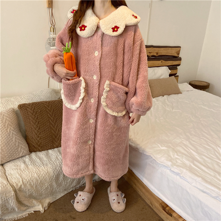 送料無料 3色 モコモコ ルームウェア レディース もこもこ かわいい ガウン ワンピース パジャマ 秋 冬 寝巻き 部屋着 ホームウェア 花柄 ラブリー ガーリー ピンク 紫 青 前開き 襟 レトロ フリース インスタ映え パープル ブルー キュート 防寒 暖かい お揃い