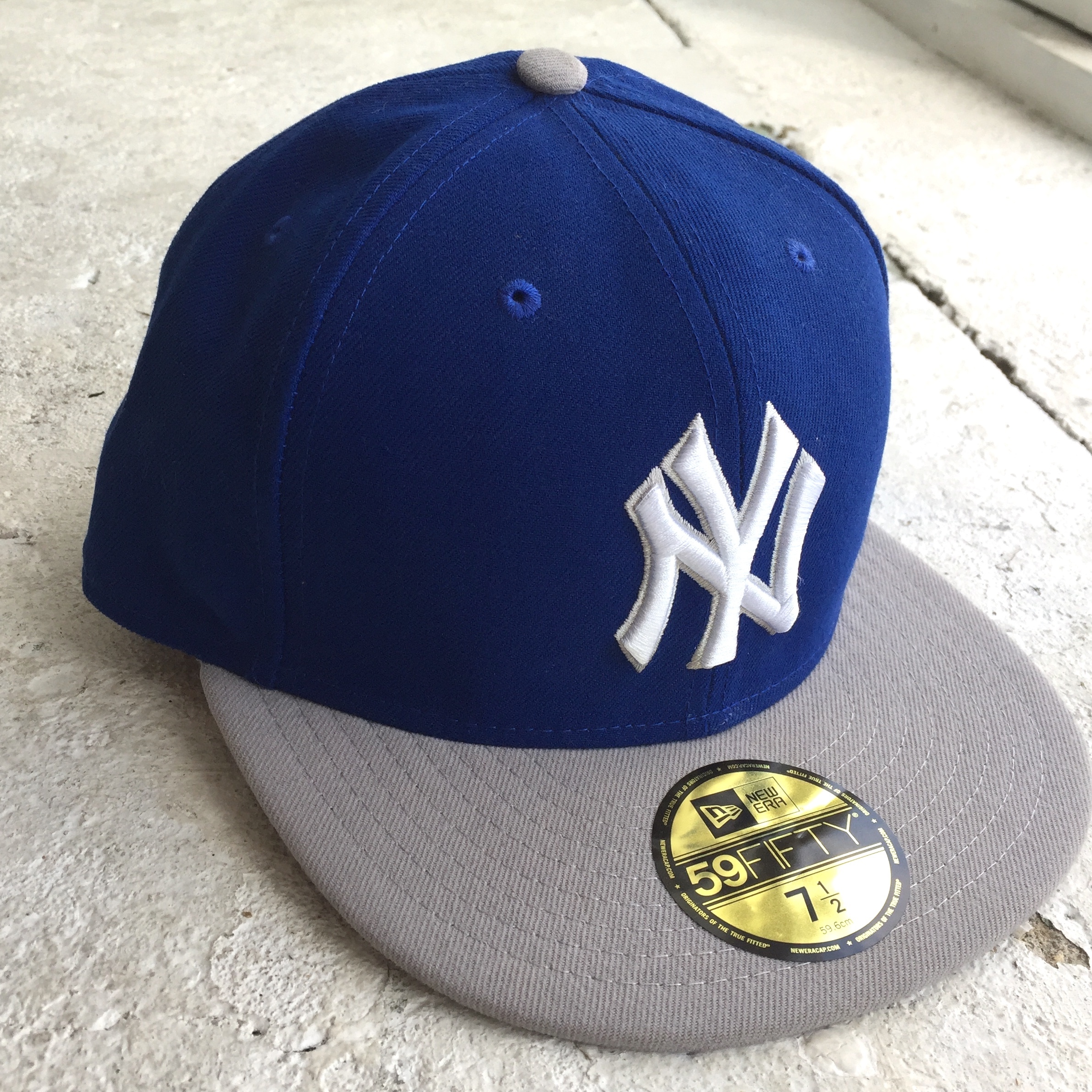 ｷｬｯﾌﾟ ﾆｭｰｴﾗ Newera 59fifty ﾆｭｰﾖｰｸﾔﾝｷｰｽ ﾛｲﾔﾙﾌﾞﾙｰ ｸﾗｳﾄﾞﾎﾜｲﾄ アパレル小物専門店 Bmbaccessories ビーエムビーアクセサリーズ アンプジャパン正規代理店 全品送料無料