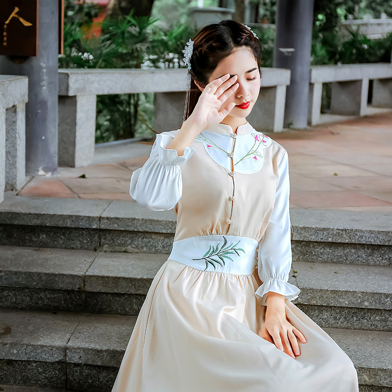チャイナ風ワンピース ロングワンピース チャイナ風服 中華服 改良唐装 改良漢服 スタンドネック 長袖 ロング丈 着痩せ 可愛い 普段着 女子会 同窓会 S M L Ll 刺繍入り アプリコット 配色 Dresszone