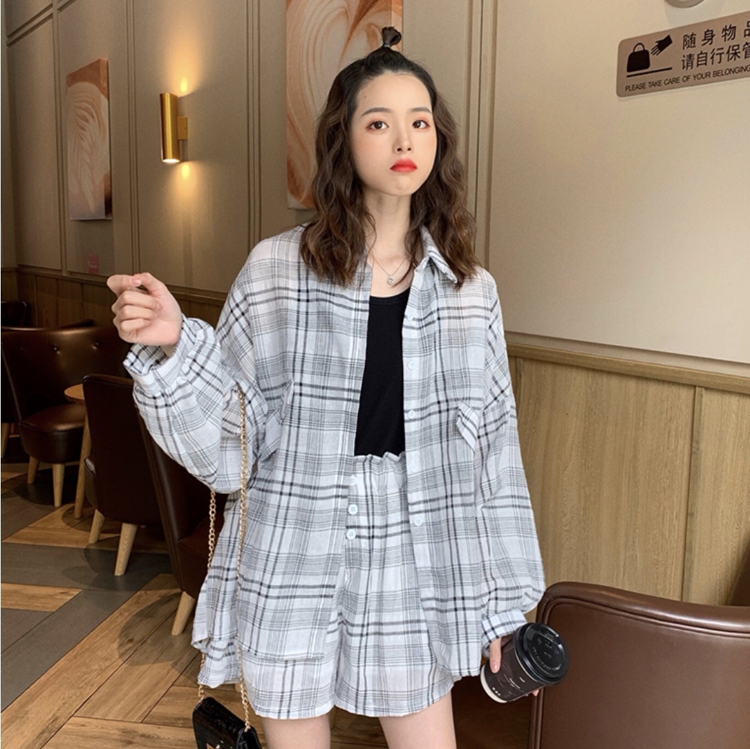 レディースファッション セットアップ シャツ ハーフパンツ ランタン袖 チェックシャツ ウエストゴム ゆったり 2点セット 2色 More Lluze モア ルーゼ レディースファッション セットアップ シャツ ハーフパンツ ランタン袖 チェックシャツ ウエストゴム ゆったり 2点セット 2色 More Lluze モア ルーゼ