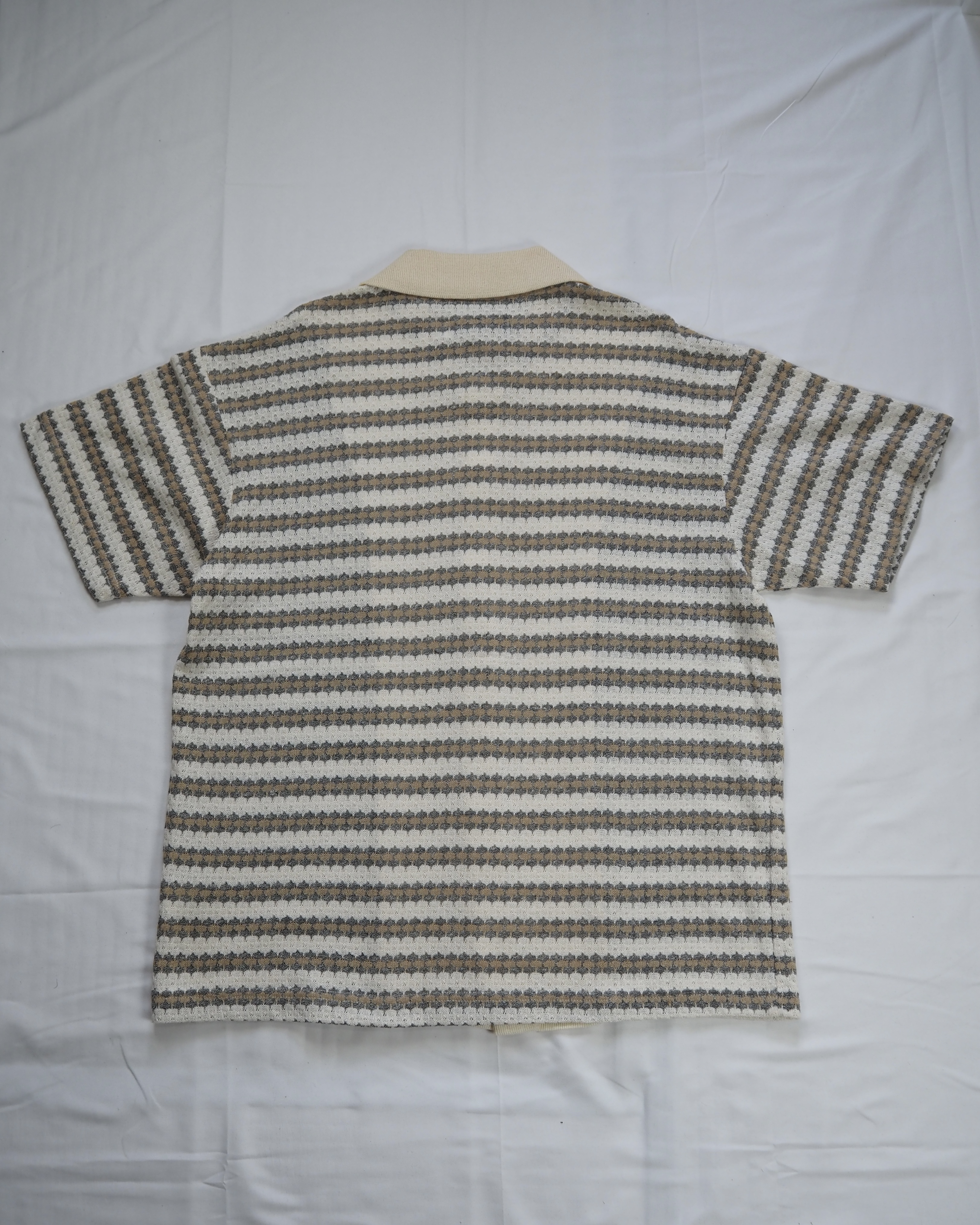 【5/6(水) 20:00入荷】80’s コットンニットシャツ 半袖 デッドストック Lサイズ の画像 10