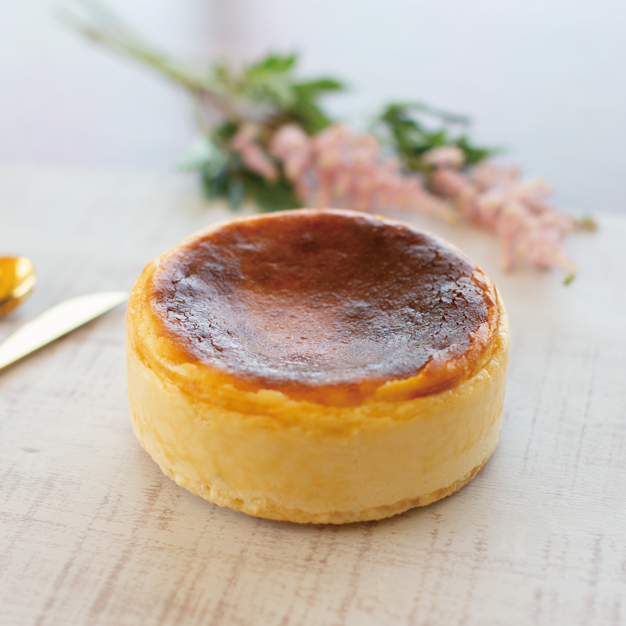 とけだすバスクチーズケーキ とけバス ホールケーキ12cm パティスリーベル お取り寄せスイーツ チーズケーキ専門店 こだわりのバスク チーズケーキ とけだすバスクチーズケーキ とけバス ホールケーキ12cm パティスリーベル お取り寄せスイーツ チーズケーキ専門店 こだわりのバスク チーズケーキ