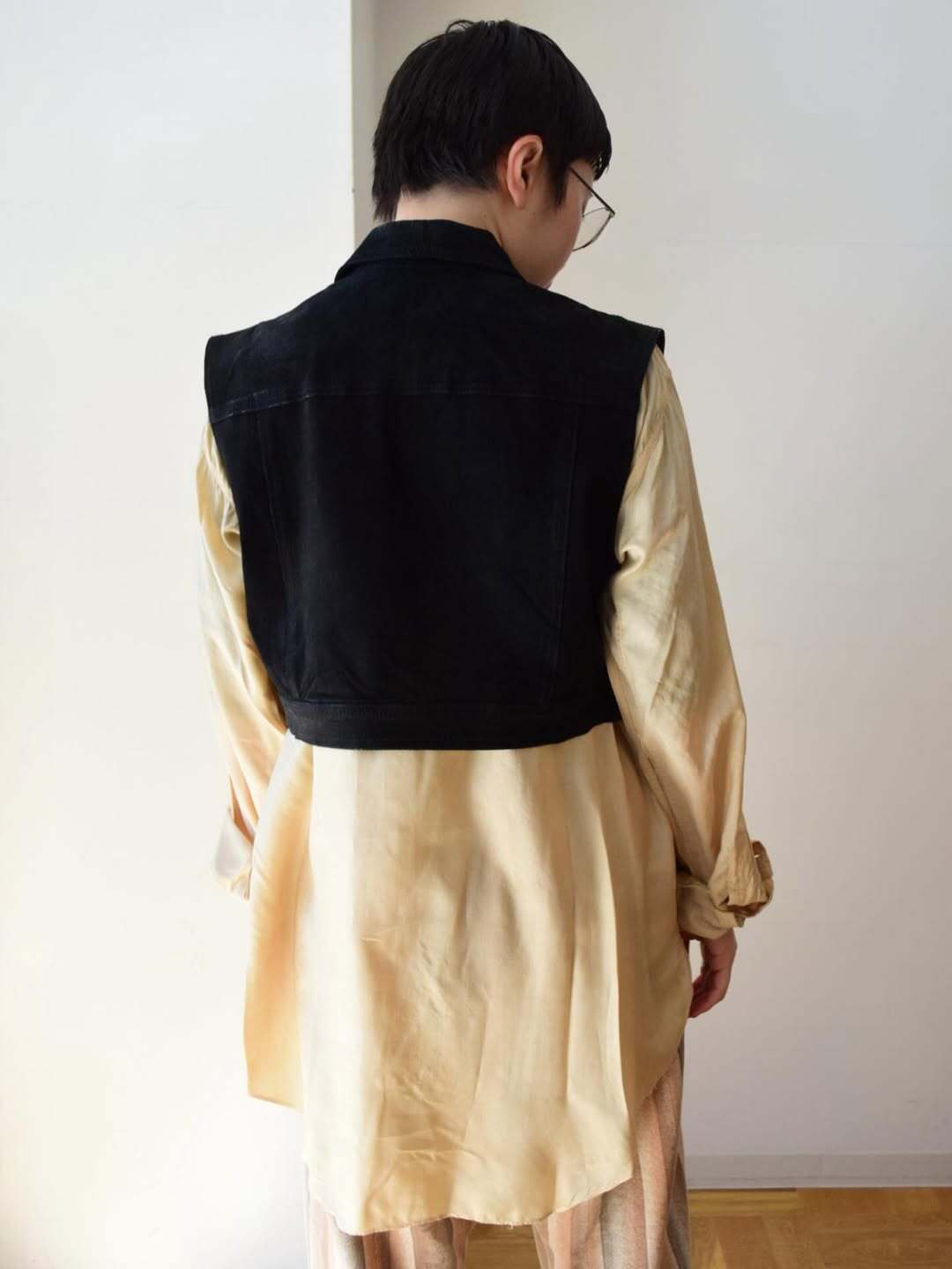 Suede short vest の画像 3