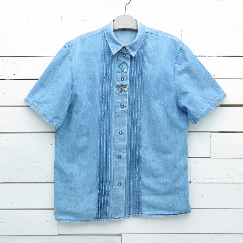 Unknown 刺繍入り プリーツ デニム チロルシャツ 半袖シャツ レディース Xlサイズ相当 Represent Onlinestore