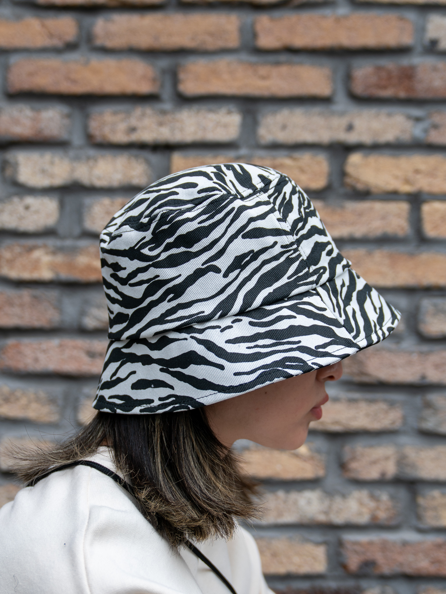 bucket hat zebra