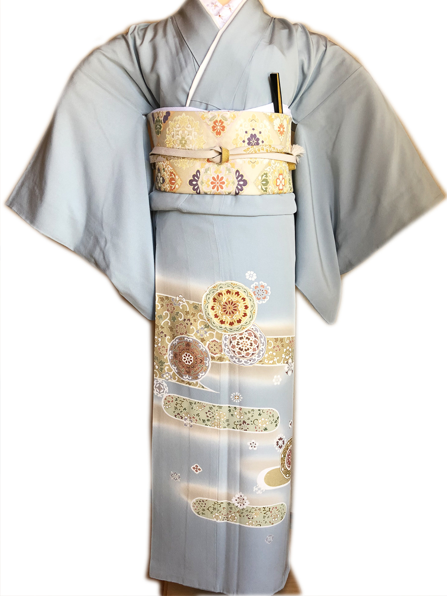 レンタル色留袖■水色地 横ぼかしに唐花柄そして丸文柄■irotome7【往復送料無料】 - 画像2