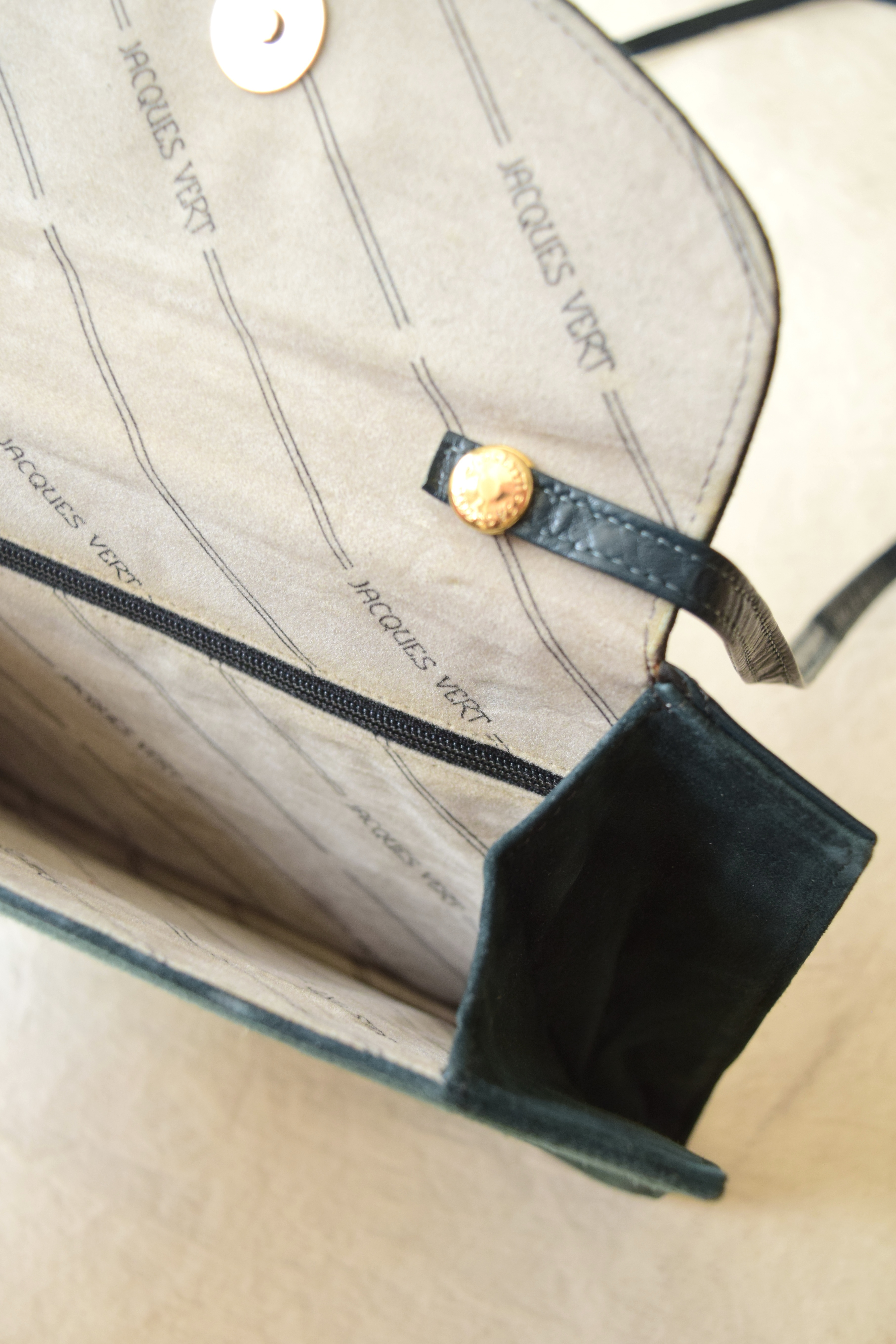 Suede shoulder bag -green- の画像 10