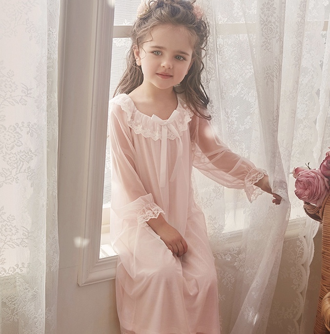 送料無料 ピンク 女の子 レース パジャマ ワンピース 寝間着 ナイトウェア 子供 キッズ ベビー 優しいカラー パステル 保育園 幼稚園 秋 冬 La Preference