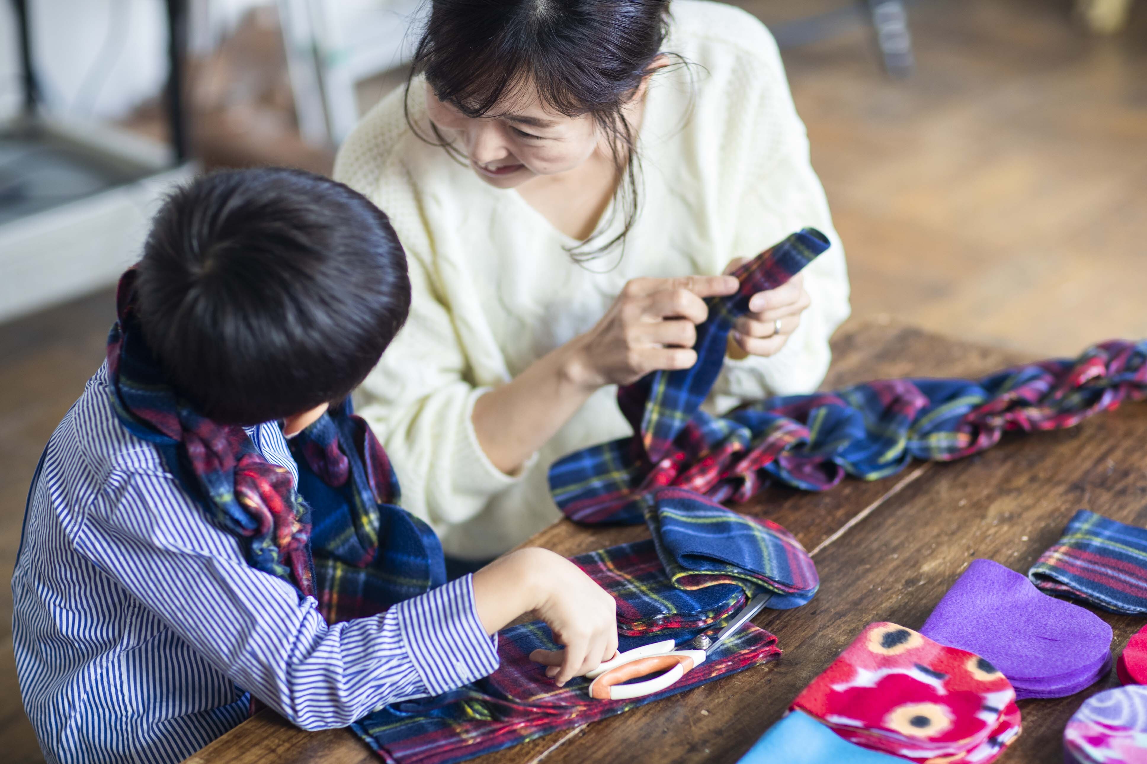 動画付手作りマフラーキット モフリー Box Kit タータンブルー Lサイズ 編まない縫わないモフリー Moflee Online Store