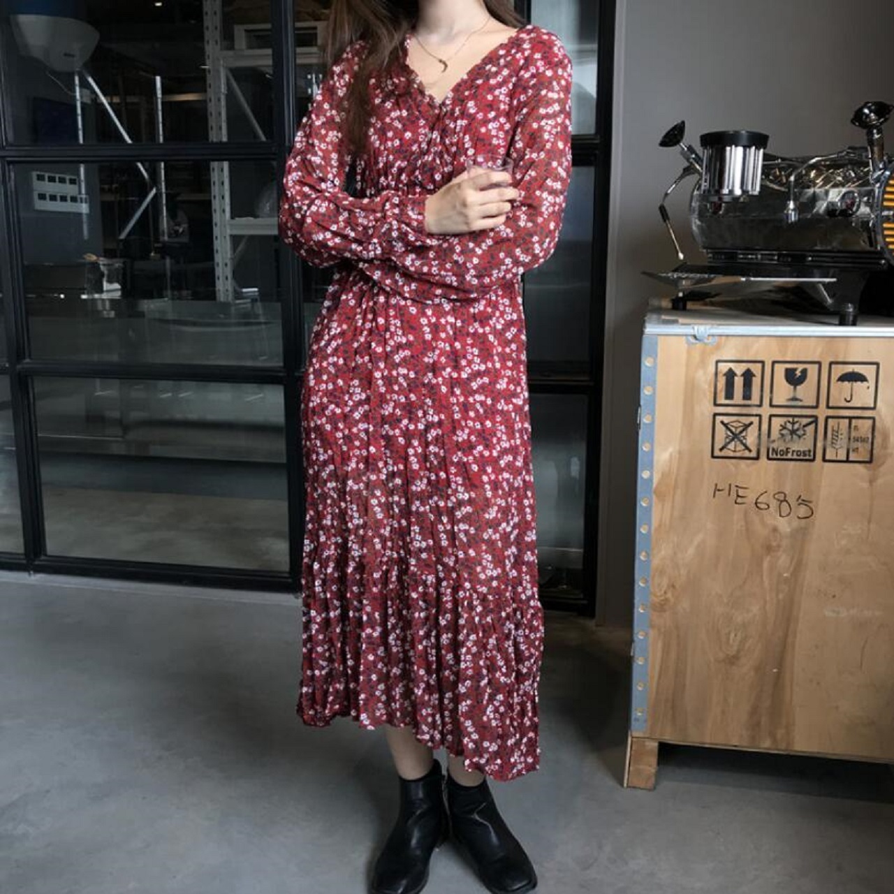 ワンピース ワンピ 花柄ワンピース 花柄ワンピ ロング丈 花柄 Vネック シフォン レトロ 袖あり デート デイリー 通学 リゾート ガーリー 大人かわいい 人気 トレンド 定番 全2色 Op0149 Colorful Closet おしゃれなトレンド海外レディースファッション通販 カラフル