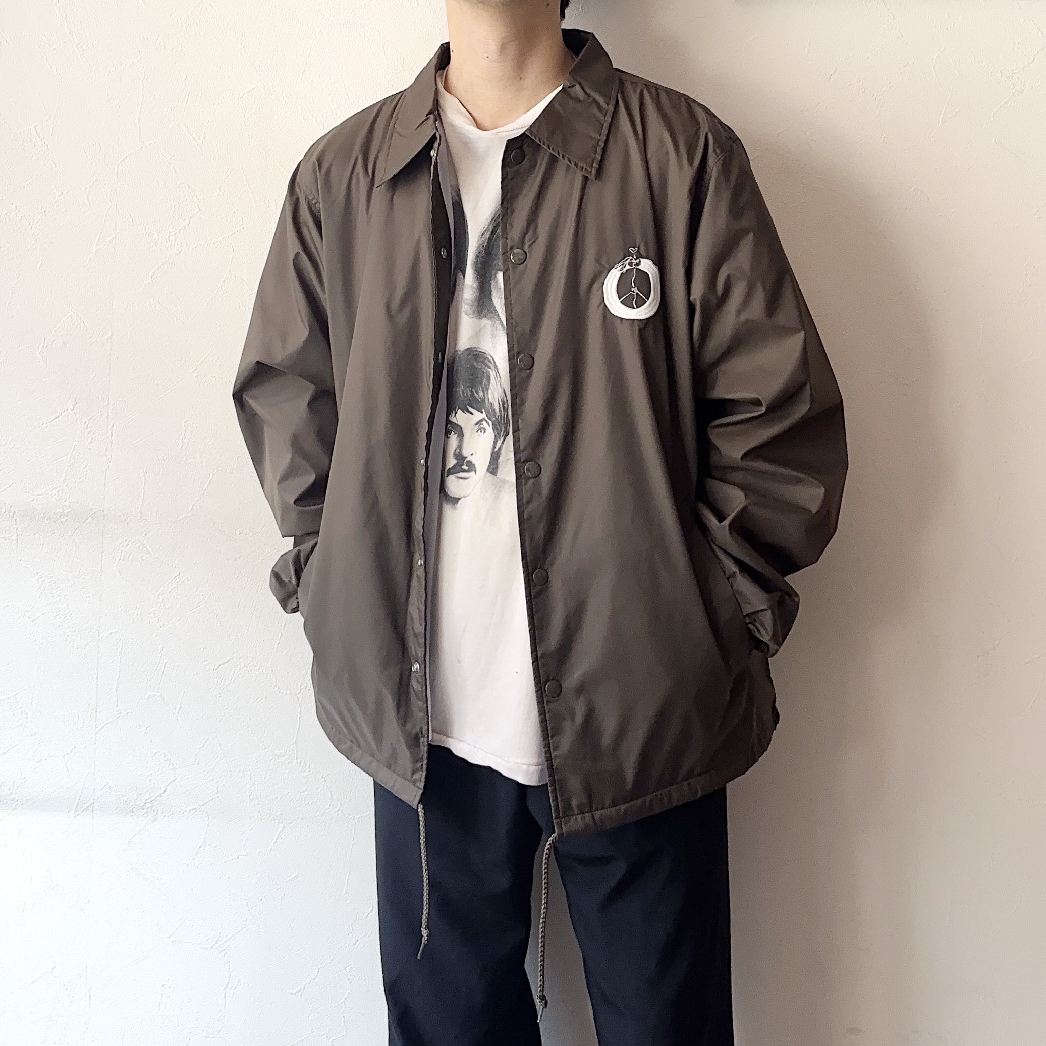 【TODAY edition】"PEACE" Coach Jacket（KHAKI） の画像 3