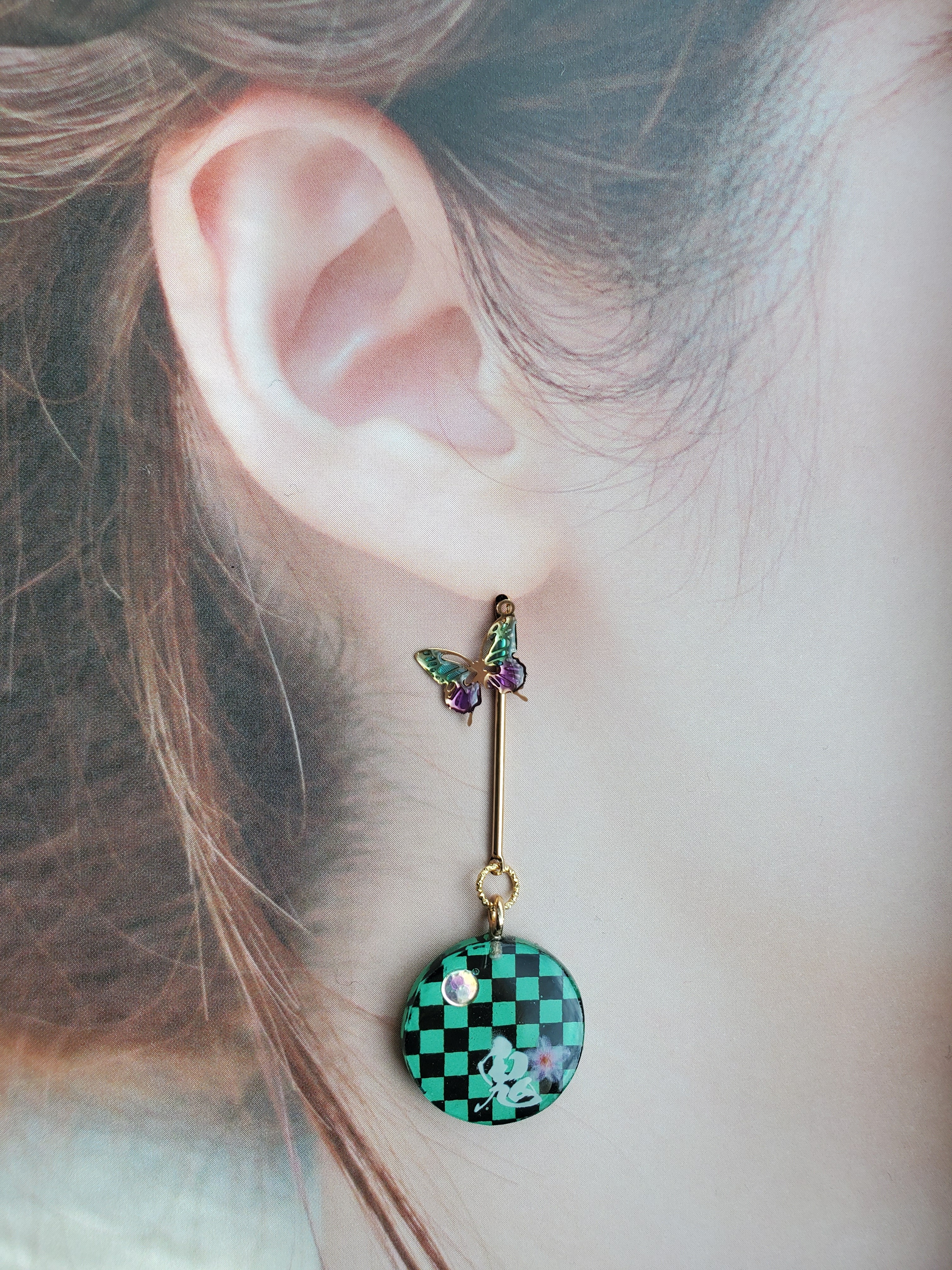 炭治郎風ピアス イヤリング 送料無料 ハンドメイド レジン 鬼滅の刃 アシメントリー Somoshop 炭治郎風ピアス イヤリング 送料無料 ハンドメイド レジン 鬼滅の刃 アシメントリー Somoshop