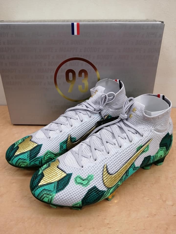 キリアン エムバペ シグネチャースパイク サッカー ナイキ Nike マーキュリアル スーパーフライ 7 エリート Fg Freak スポーツウェア通販 海外ブランド 日本国内未入荷 海外直輸入