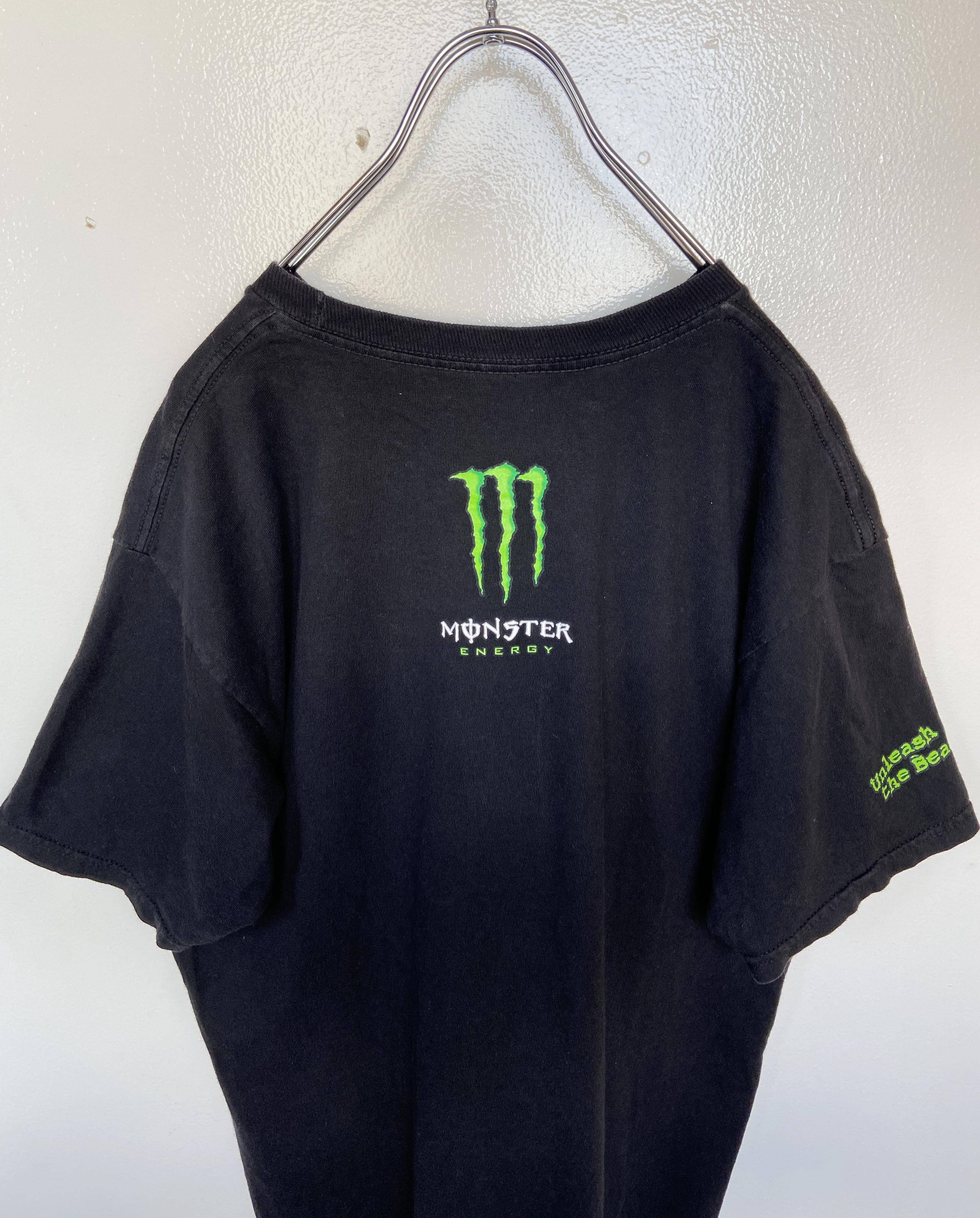 企業ロゴ 古着 Monsterenergy モンスター エナジードリンク Tシャツ 爪痕フロント両面ロゴ プリント半袖 らくふる古着 リユース リメイク専門のオンライン古着shop