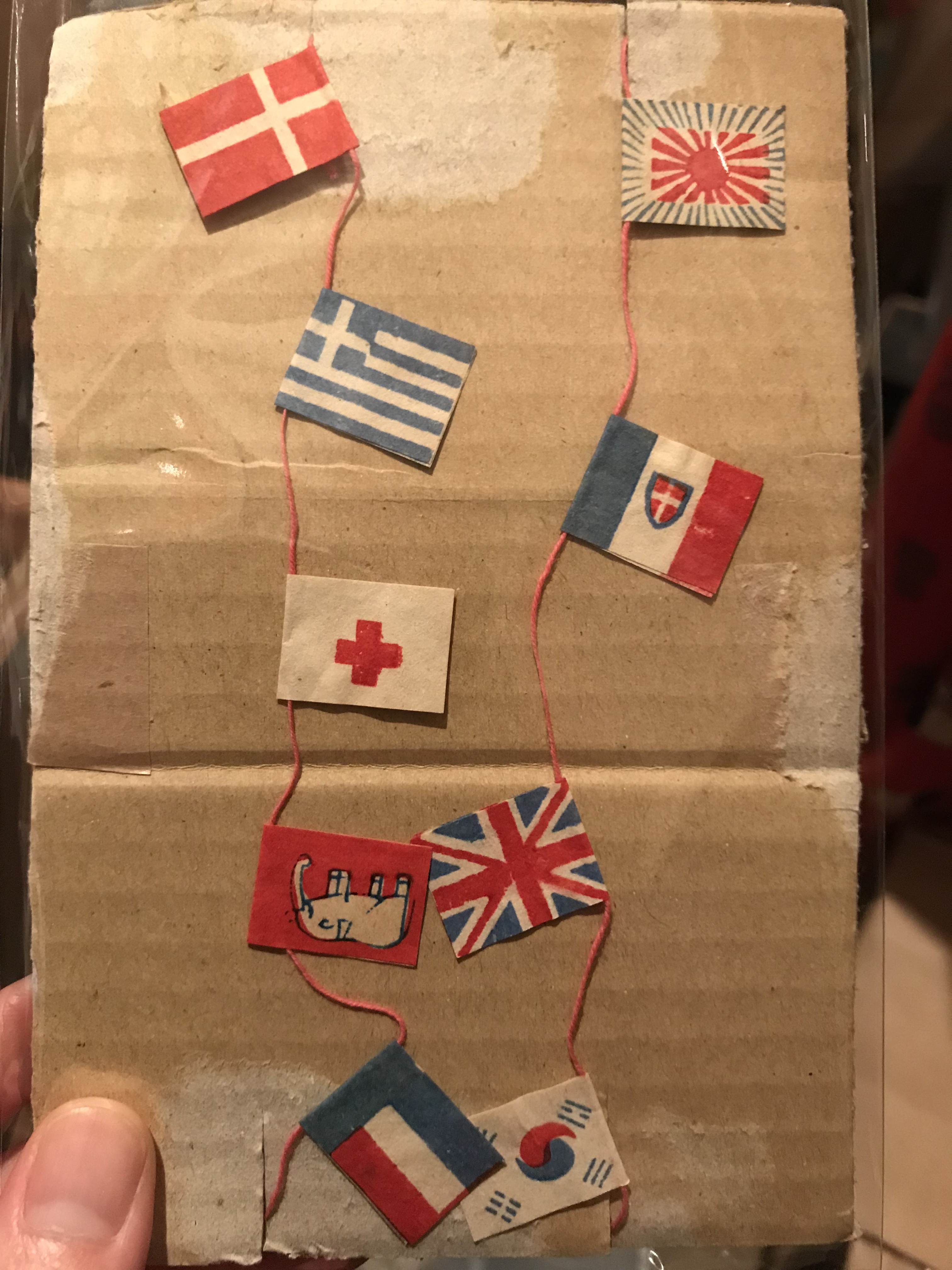 小さい 可愛い 1900年代初頭 紙製万国旗 実用外百貨店 レトロ珍品 モラトリアム
